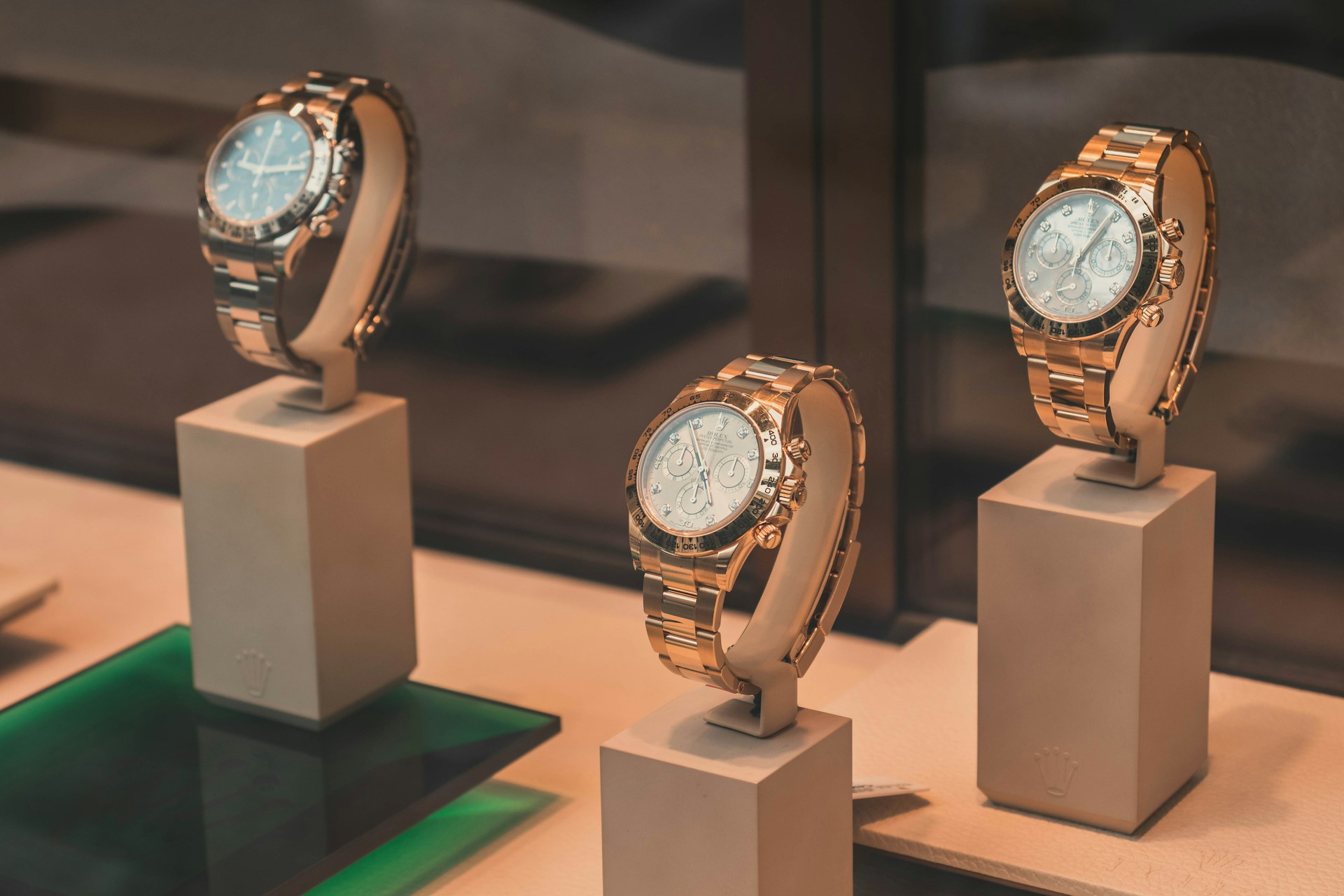 Best Marketing Agency for Jewelry Brands - Twelverays