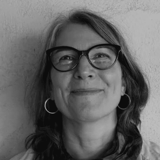 How to Build A Quantum Community