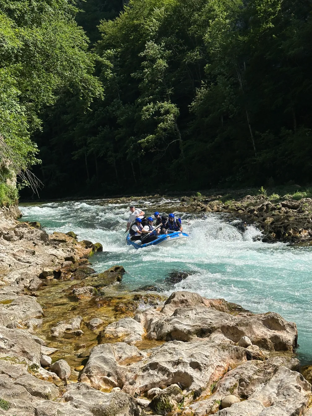 velmas-rafting