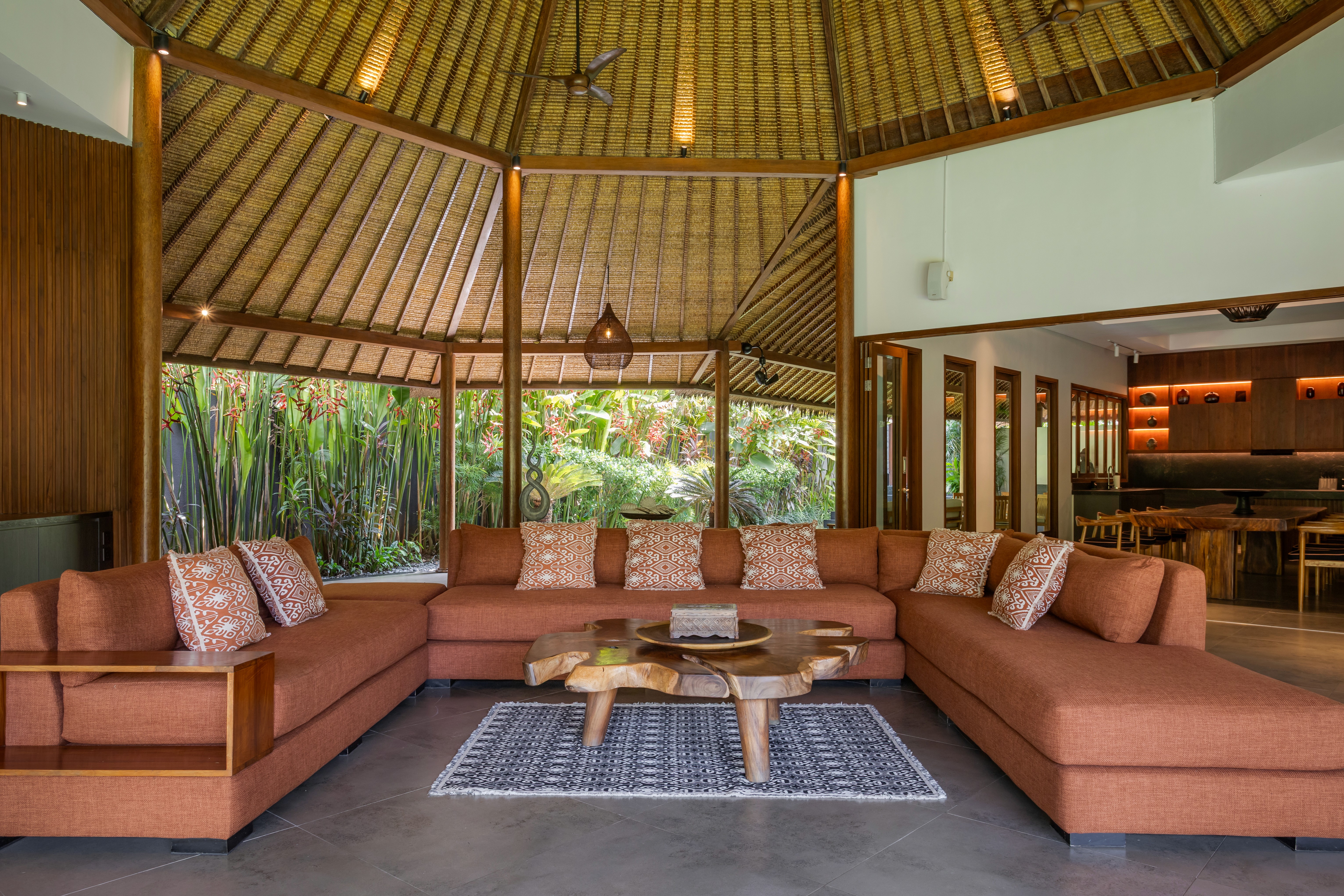 Villa Solas Outdoor Living 1