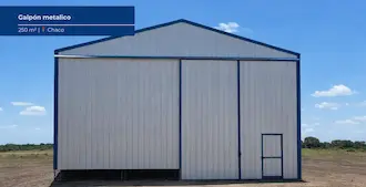 Galpón metálico industrial 10x25 m para depósito o maquinaria agrícola con estructura de acero en Charata, Chaco.