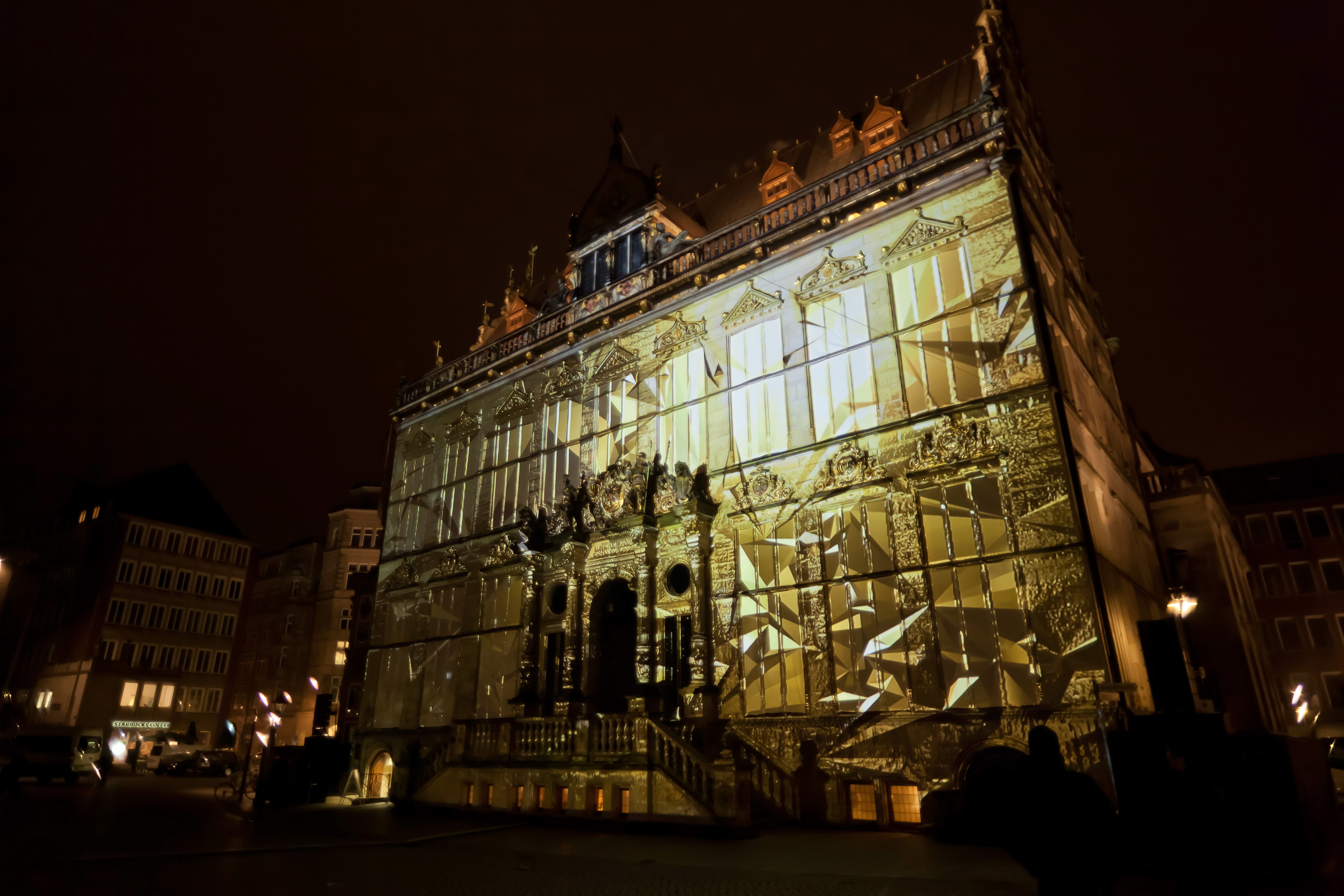 Buntes Gold - augmented architecture projection mapping
