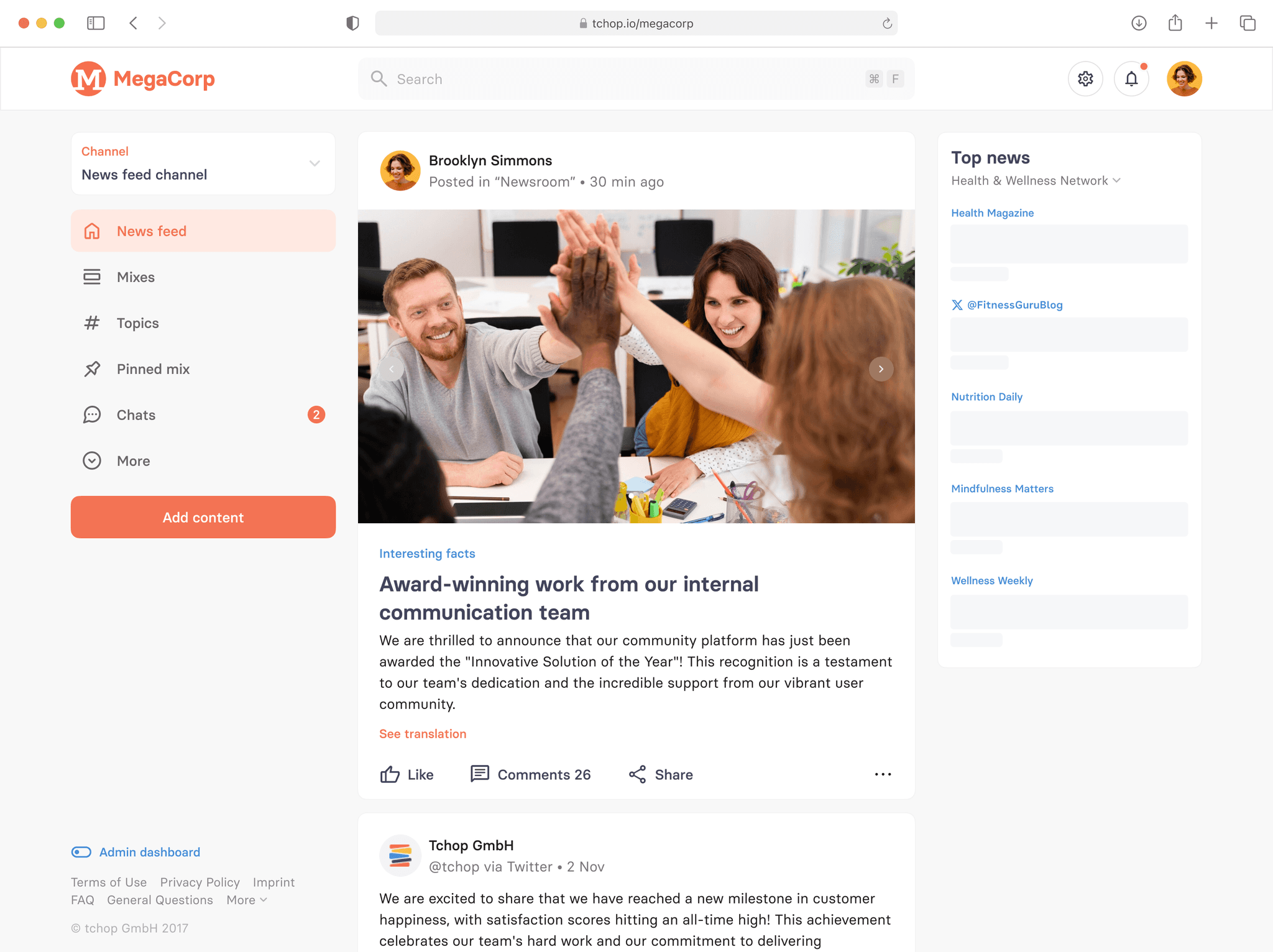 Die tchop™-Plattform zeigt einen lebhaften Nachrichtenfeed, der das Teilen von Inhalten in Echtzeit, Benutzerinteraktionen und Engagement-Tools ermöglicht, um eine aktive Community aufzubauen.