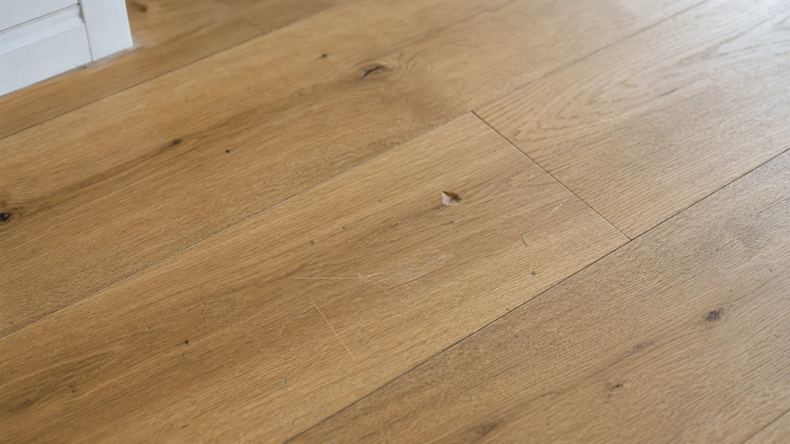 Rayures sur parquet à Bordeaux