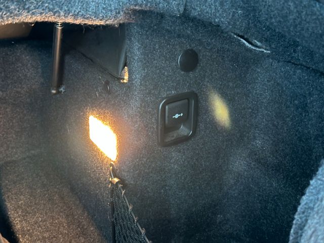 BMW 118 2010 BLACK Gebrauchtwagen - Galeriebild 19