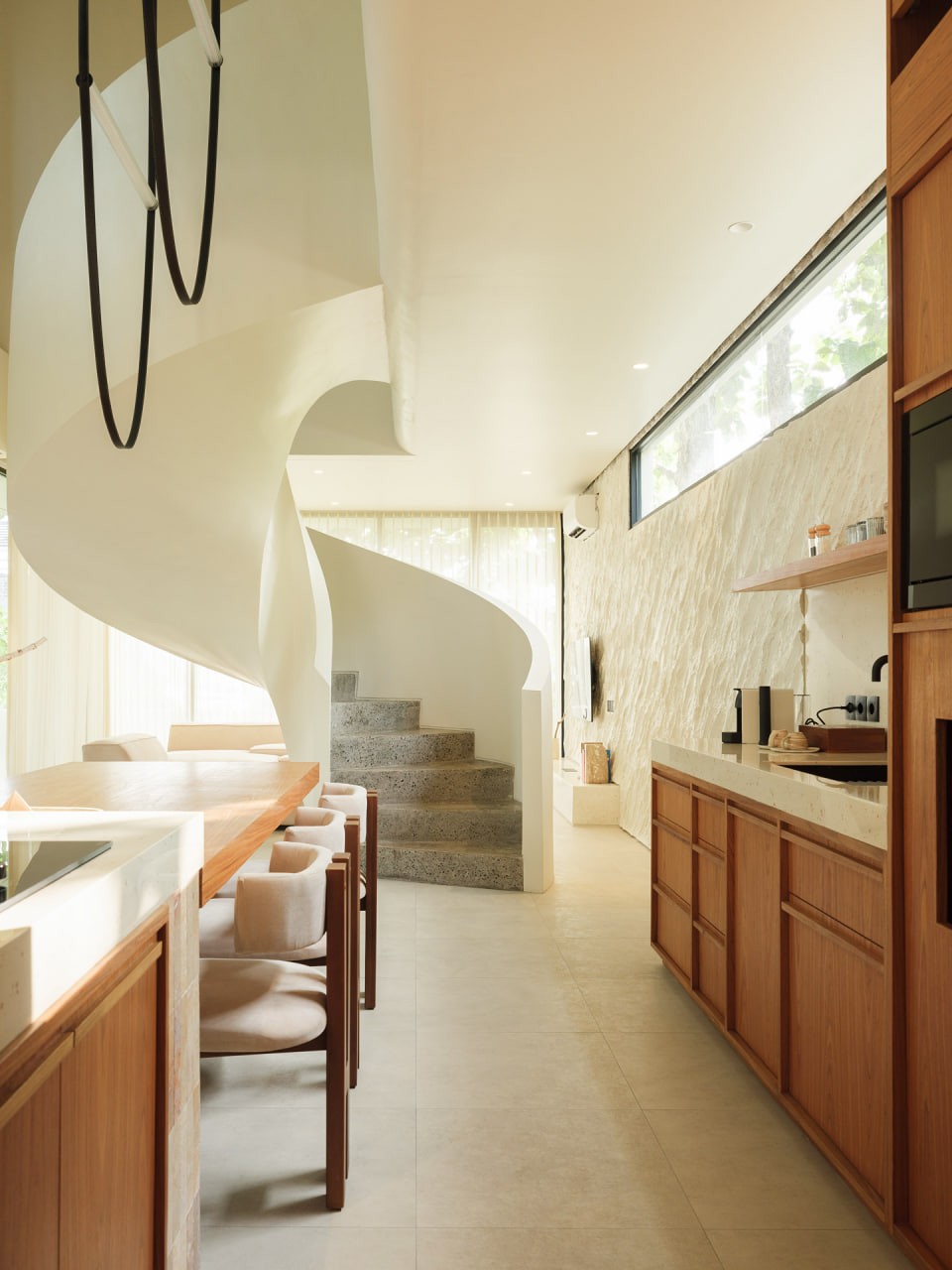 A completed 3-bedroom premium villa in a private compound in Bingin, Bukit