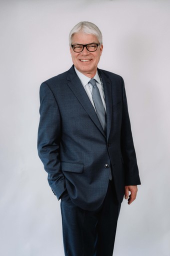 Coach portrait photo