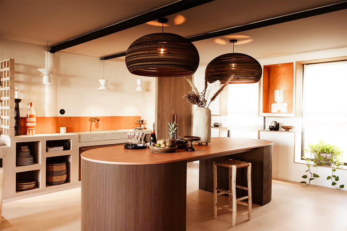 showroom architecture intérieure, showroom matériaux, showroom design, matériauthèque, espace inspiration, showroom décoration, showroom mobilier, architecture intérieure Montpellier, agence d’architecture, design d’intérieur, espace de conseil, projet clé en main, expérience client, showroom haut de gamme.  showroom Montpellier, matériauthèque Montpellier, showroom architecture Montpellier, showroom décoration Montpellier, showroom mobilier Montpellier, agence d’architecture Montpellier, architecte d’intérieur Montpellier, espace d’inspiration Montpellier, showroom Hérault, design intérieur Montpellier.  300 m² d’exposition, espace d’exposition, showroom de 300 m², parcours client, espace immersif, expérience showroom, lieu de découverte, univers matériaux, espace conseil, accompagnement personnalisé, lieu d’inspiration, espace professionnel, concept store architecture.  cuisine d’exposition, cuisine sur mesure, cuisine haut de gamme, îlot central, aménagement de cuisine, cuisine contemporaine, cuisine design, espace cuisine, agencement personnalisé, architecture intérieure, rénovation de cuisine, conception sur mesure.  mobilier sur mesure, mobilier design, mobilier contemporain, agencement intérieur, mobilier haut de gamme, mobilier résidentiel, design de mobilier, sélection de mobilier, décoration intérieure, mobilier personnalisé, design intemporel, menuiserie sur mesure.  matériauthèque, bibliothèque de matériaux, échantillons matériaux, palette de matières, textures et matières, matériaux naturels, matériaux nobles, matériaux durables, finitions architecturales, matériaux haut de gamme, sélection de matériaux.  bois naturel, placage bois, pierre naturelle, travertin, marbre véritable, céramique, zelliges, terrazzo, matériaux authentiques, matériaux premium, matières décoratives, finitions sur mesure.  architecture intérieure, décoration intérieure, design d’espace, projet résidentiel, rénovation haut de gamme, construction neuve, habitat d’exception, conception sur mesure, architecture contemporaine, aménagement intérieur personnalisé.  moodboard, planche tendance, direction artistique, harmonie des matières, choix des couleurs, ambiance intérieure, identité du projet, design émotionnel, décoration sur mesure, personnalisation des espaces, cohérence architecturale.  accompagnement client, conseil en architecture intérieure, conseil décoration, choix des matériaux, sélection du mobilier, accompagnement de projet, expertise architecturale, expérience personnalisée, conception collaborative, suivi de projet.  artisanat, savoir-faire, fabrication locale, artisans partenaires, excellence des finitions, détail architectural, qualité des matériaux, design raffiné, architecture responsable, circuits courts, création sur mesure.  expérience immersive, espace inspiration, lieu de création, showroom expérientiel, projection du projet, visualisation des ambiances, découverte des matières, expérience sensorielle, espace de conception, showroom interactif, parcours client personnalisé.  architecte Montpellier, architecte d’intérieur Montpellier, showroom architecture Montpellier, showroom décoration Montpellier, matériauthèque Montpellier, rénovation haut de gamme Montpellier, agence d’architecture Montpellier, architecte Hérault.  architecte Nîmes, architecte d’intérieur Nîmes, showroom matériaux Nîmes, showroom décoration Nîmes, agence d’architecture Nîmes, architecte Gard.  architecte Perpignan, architecte d’intérieur Perpignan, showroom matériaux Perpignan, showroom décoration Perpignan, agence d’architecture Perpignan, architecte Pyrénées-Orientales.  architecte Occitanie, showroom architecture intérieure, matériauthèque de 300 m², showroom matériaux et mobilier, espace inspiration, cuisine d’exposition sur mesure, architecture intérieure et décoration, matériaux nobles, conseil en matériaux, accompagnement personnalisé, choix des finitions, design d’intérieur haut de gamme, showroom Montpellier, expérience client immersive, rénovation haut de gamme, habitat d’exception, agence d’architecture Montpellier, concept store architecture et design, sélection de matériaux sur mesure, mobilier et cuisines sur mesure.