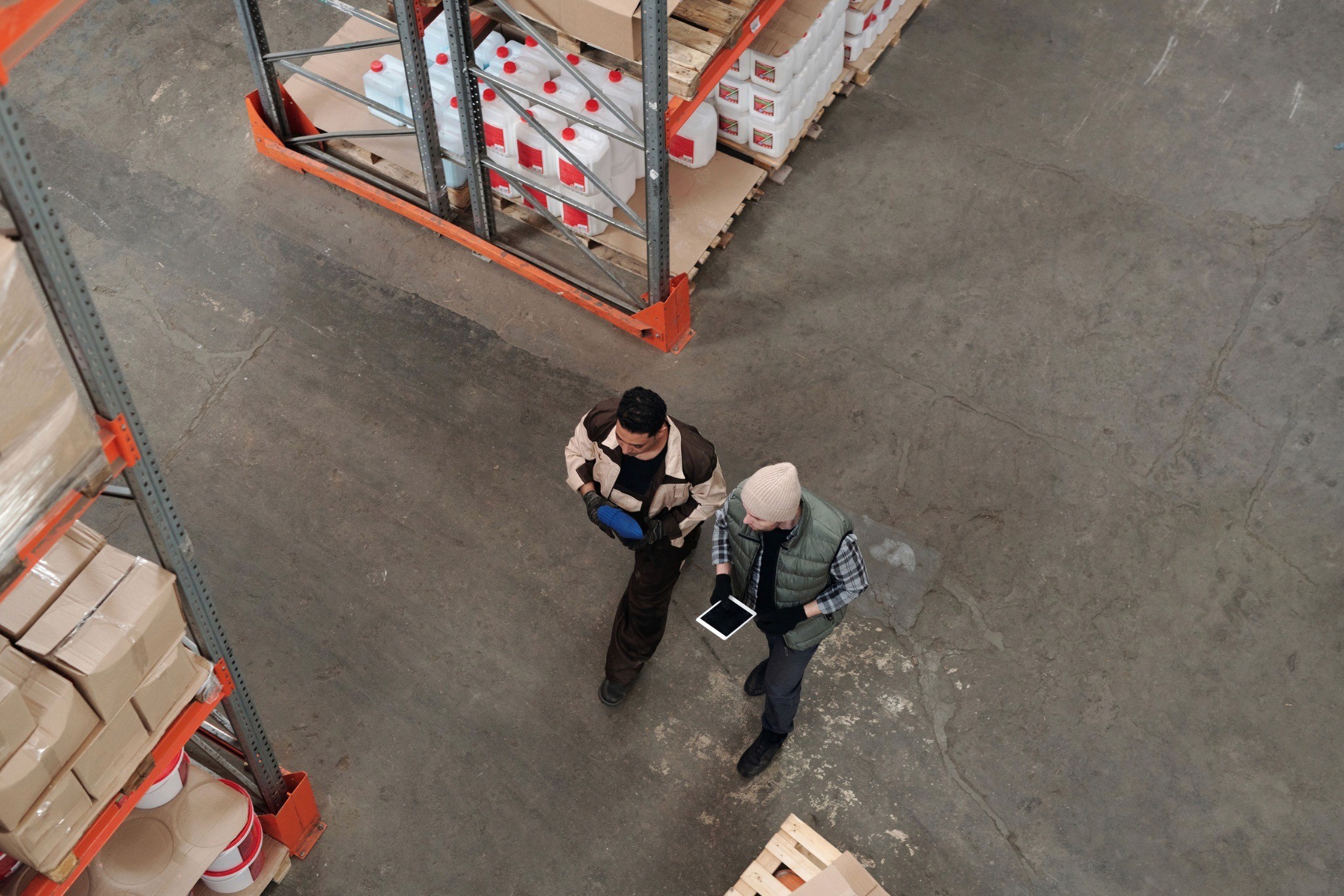 Entrepôt logistique piloté par des outils digitaux pour l'e-commerce