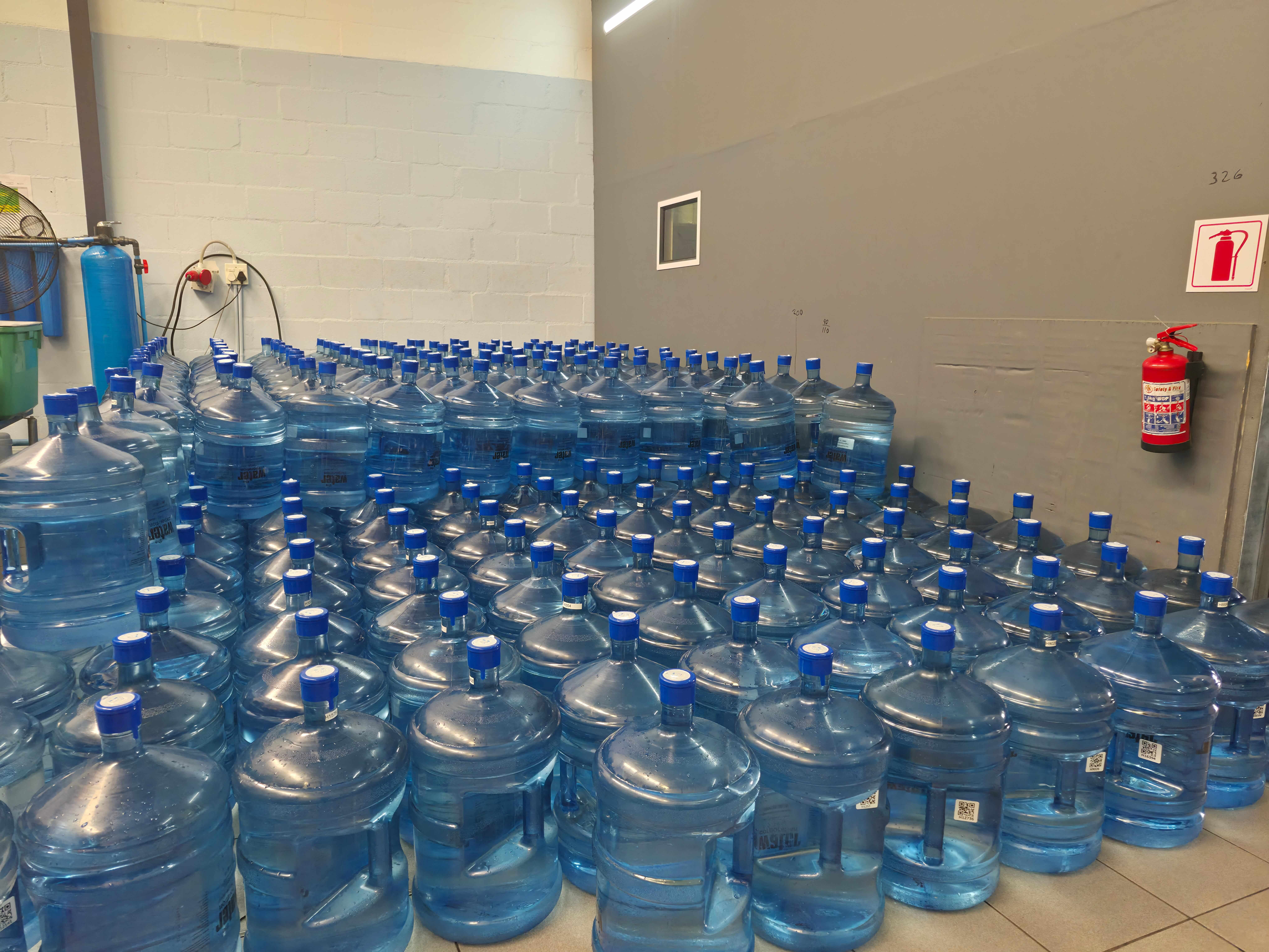 Water bottle in a fully automated water bottling plant