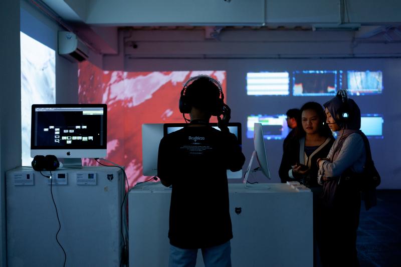 a woman wearing a hat