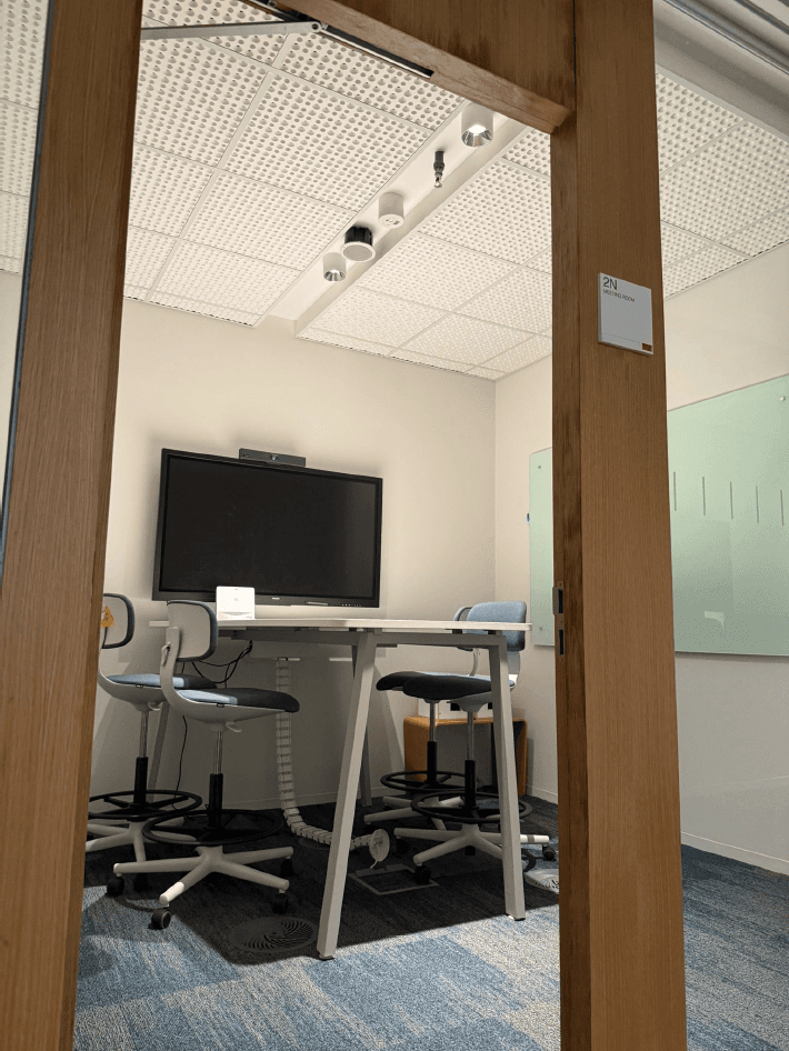 white and black exercise equipments