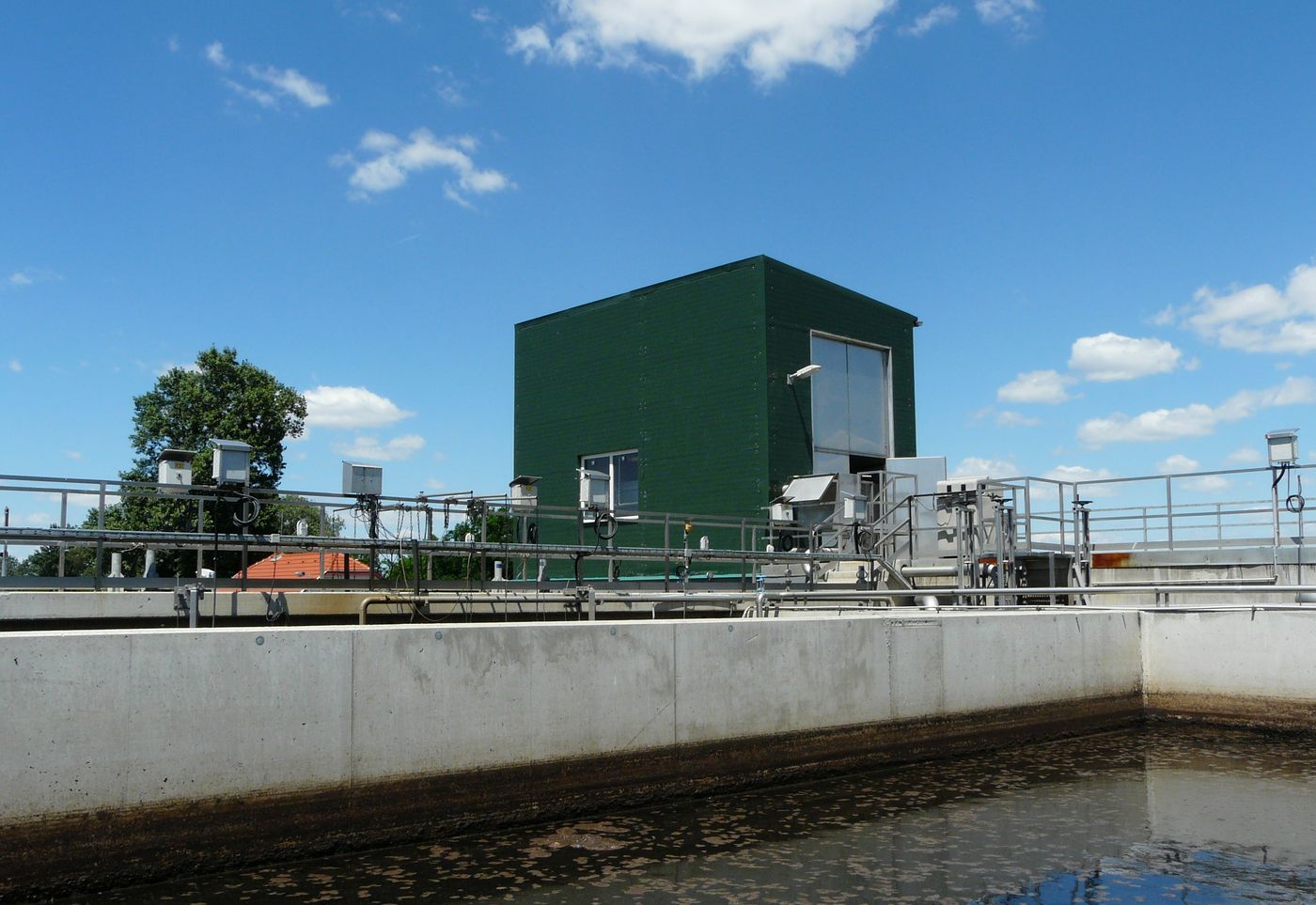 Blower house and basin at the Fegyvernek-Örményes wastewater treatment plant, Hungary