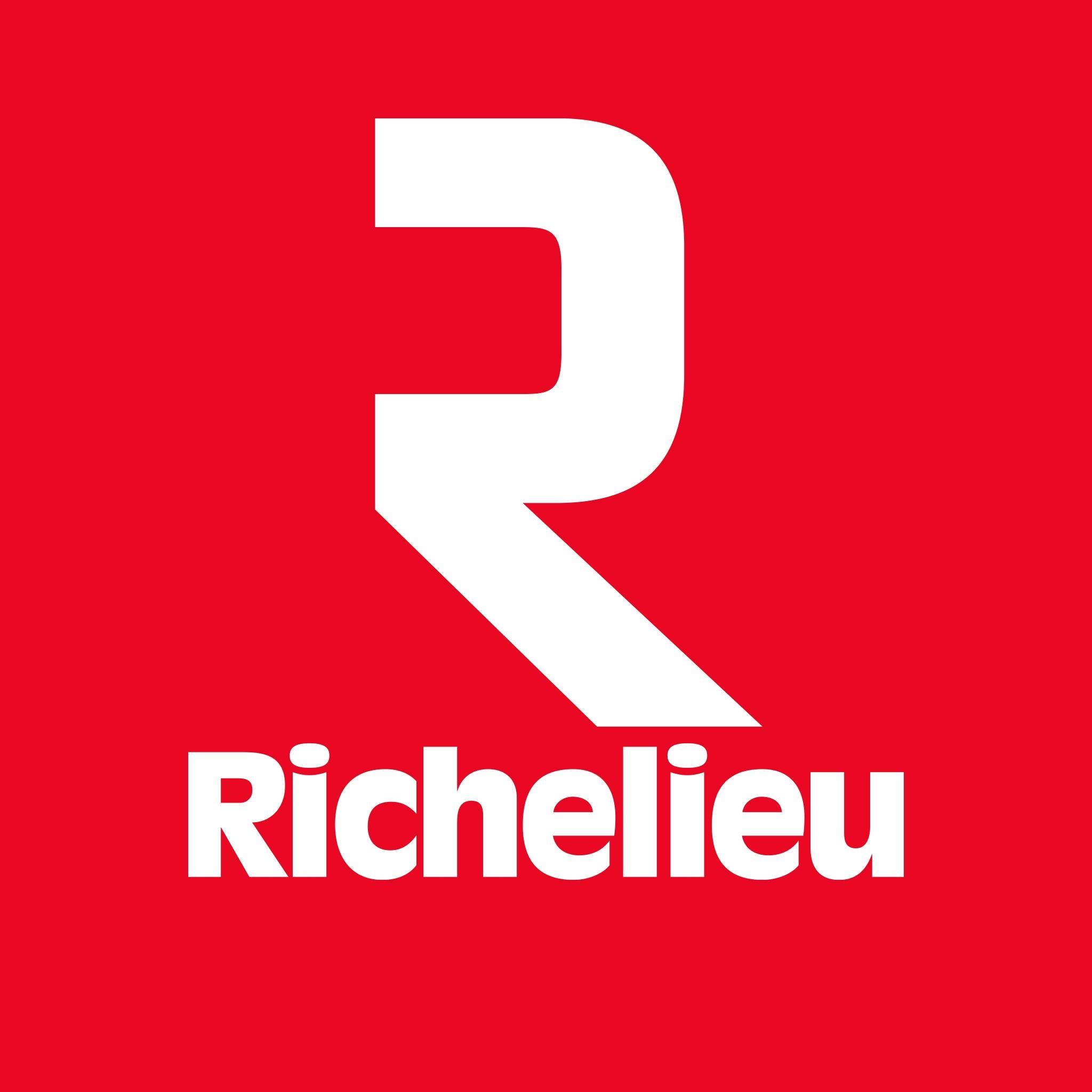 Richelieu hardware integrated into custom cabinetry, featuring premium handles, fittings, and accessories that enhance both functionality and refined design.