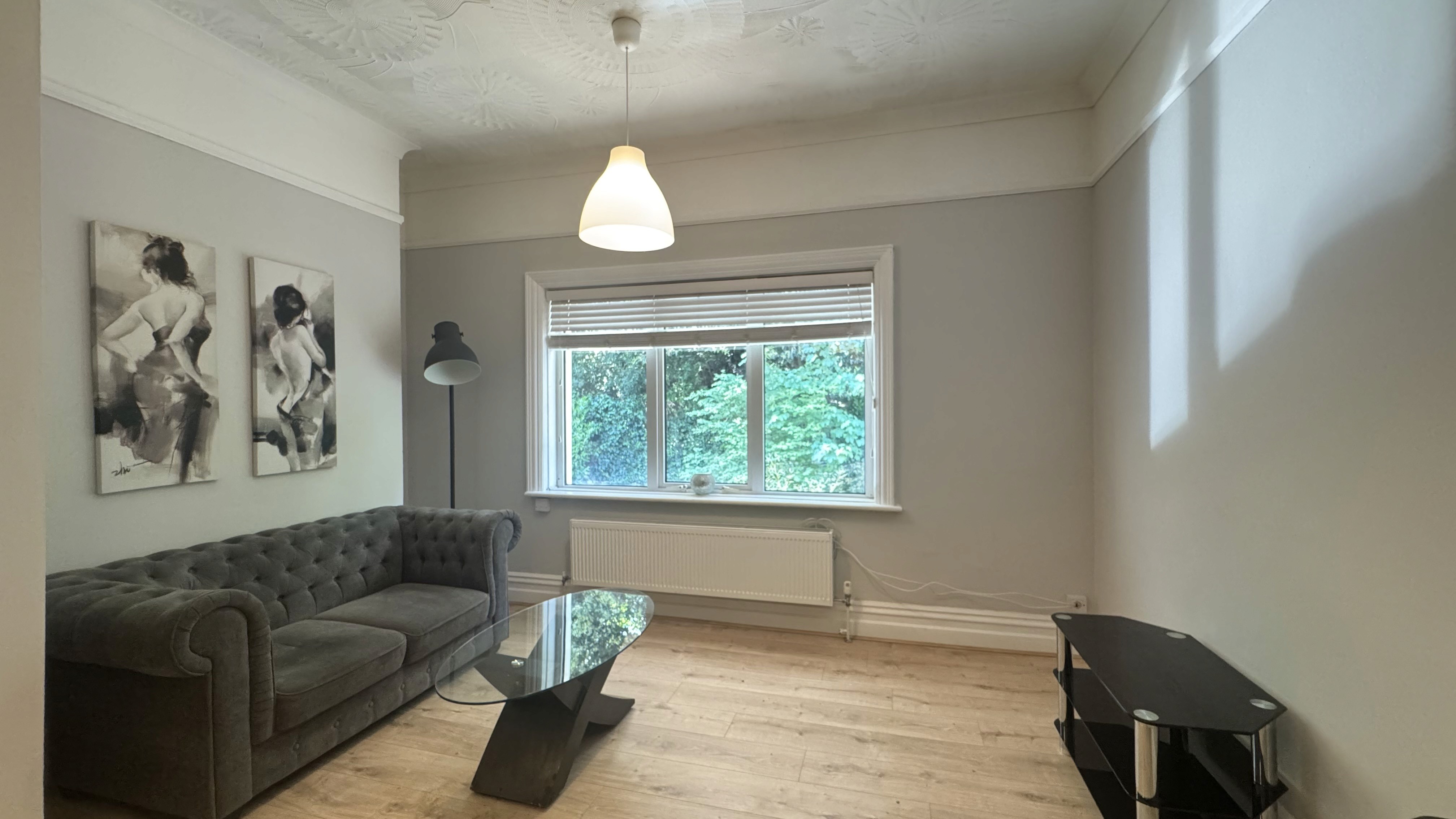 Kitchen Lounge