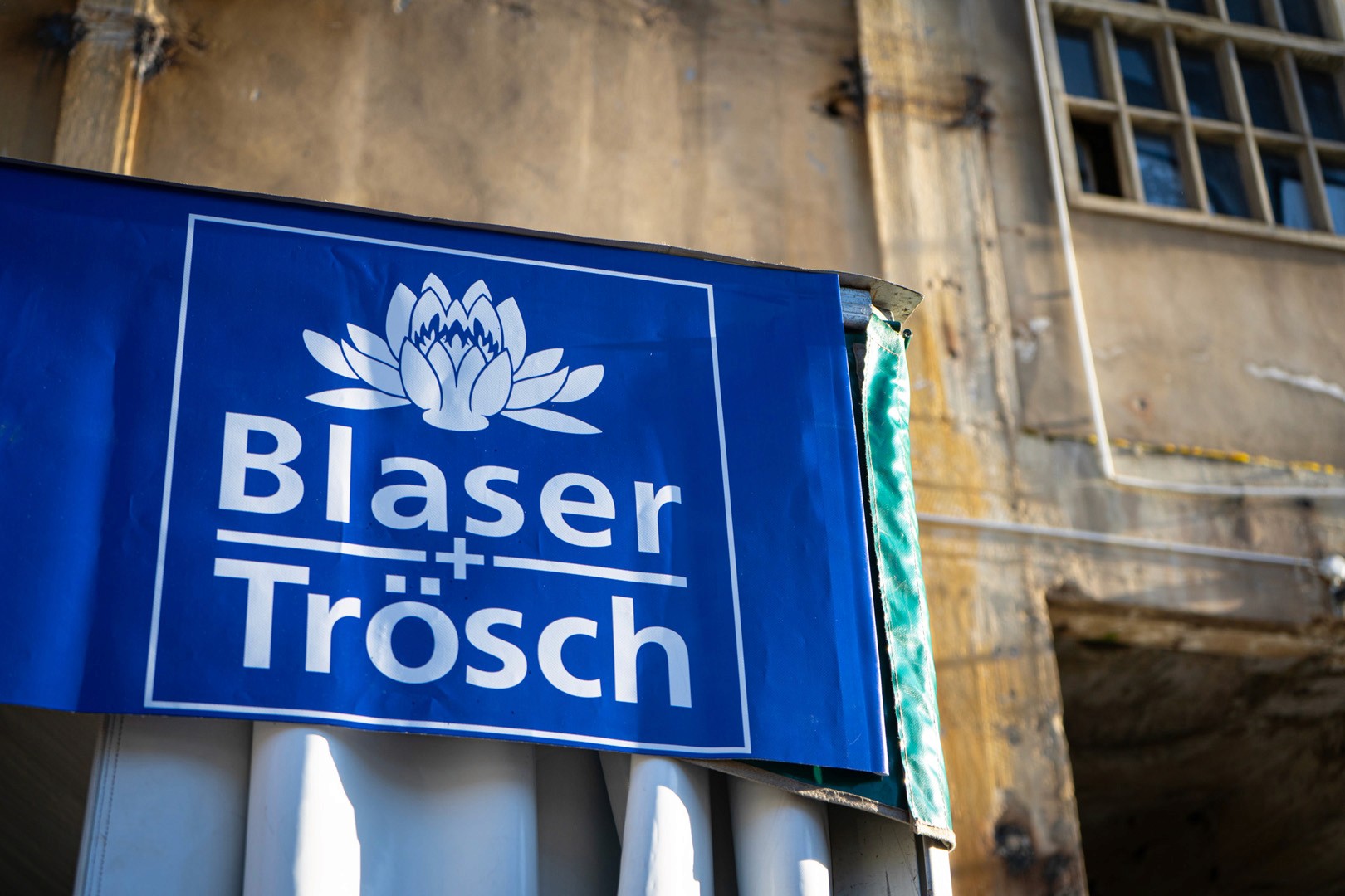 Logo Blaser + Trösche an der Eigentheimmesse