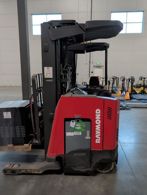 Raymond Standup forklift model 740