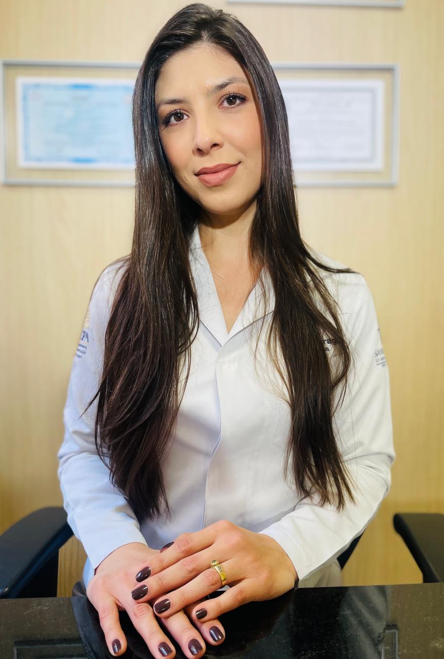 Dra. Annelise Correa Bueno Bragatto