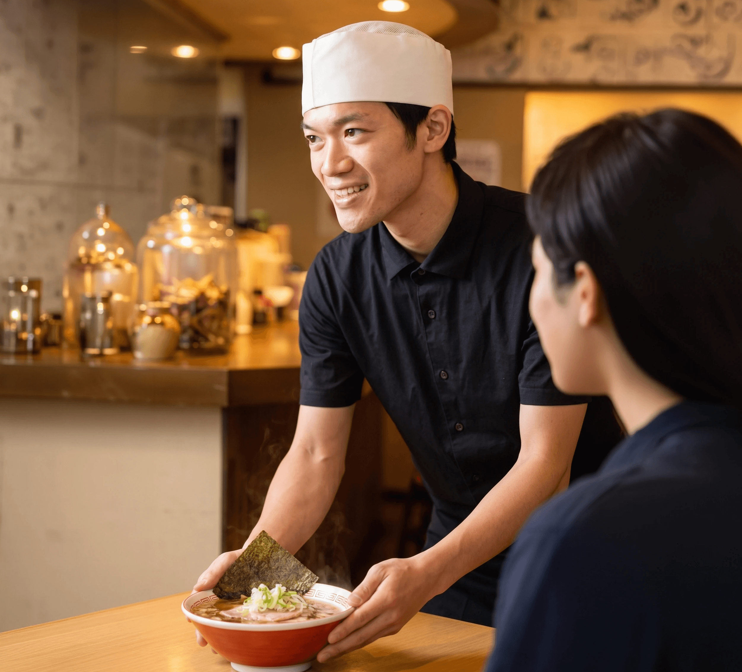 月徳飯店のスタッフ募集