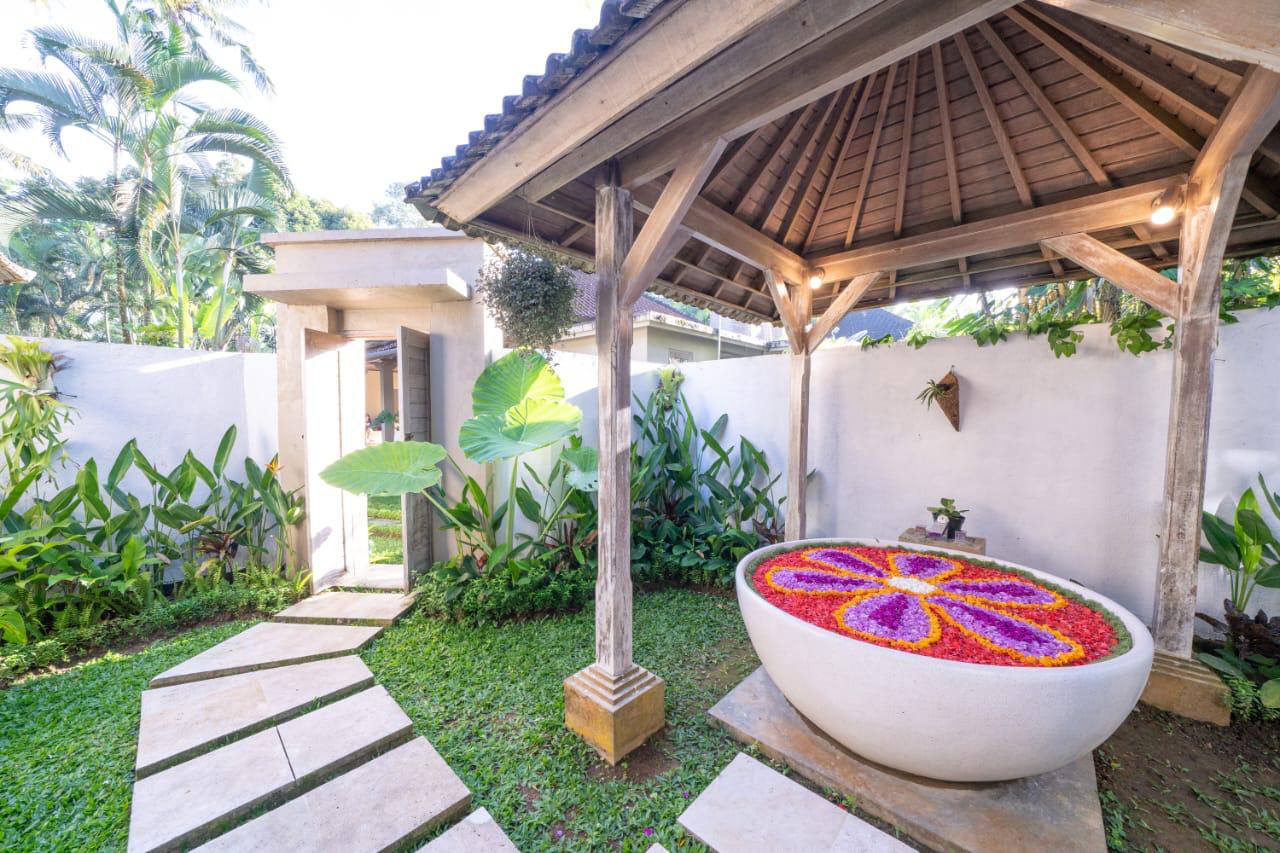 7-bedroom Freehold retreat / boutique hotel villa in Ubud