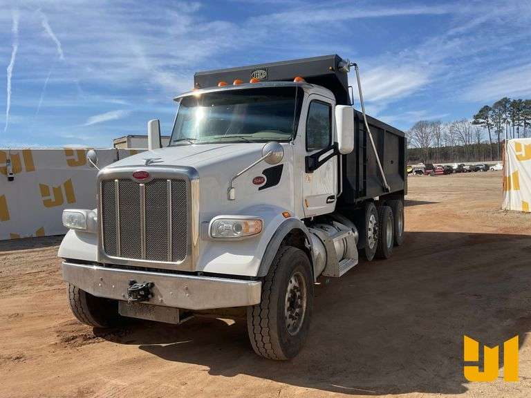 2020 Peterbilt 567