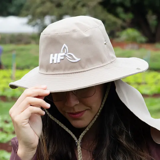 Chápeu com Protetor de Nuca HF