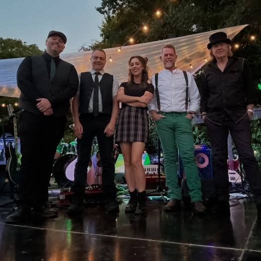 Lucy in the band Double Shot Maggie