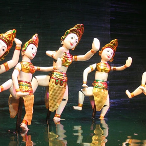 Pertunjukan Wayang Air