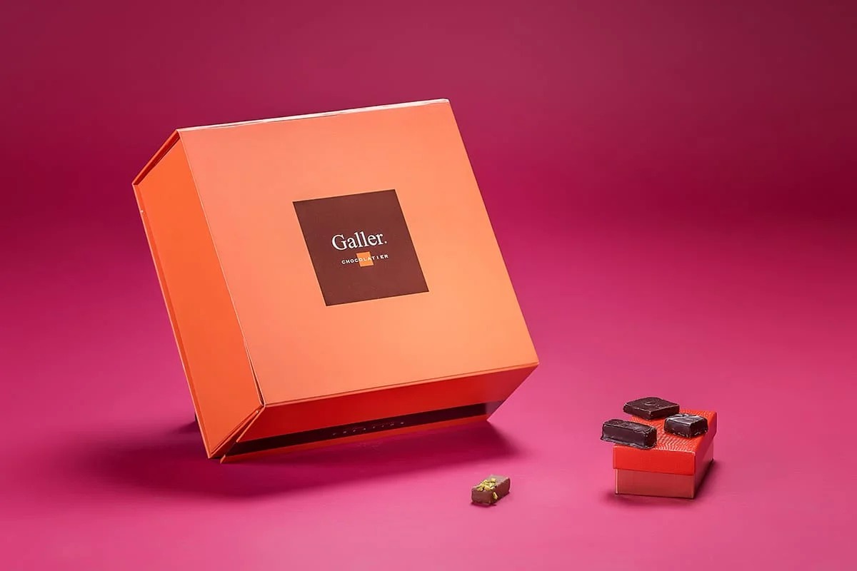 Photographie culinaire de coffret de chocolats — photographe packshot Lille | Anteale Yann Manac'h