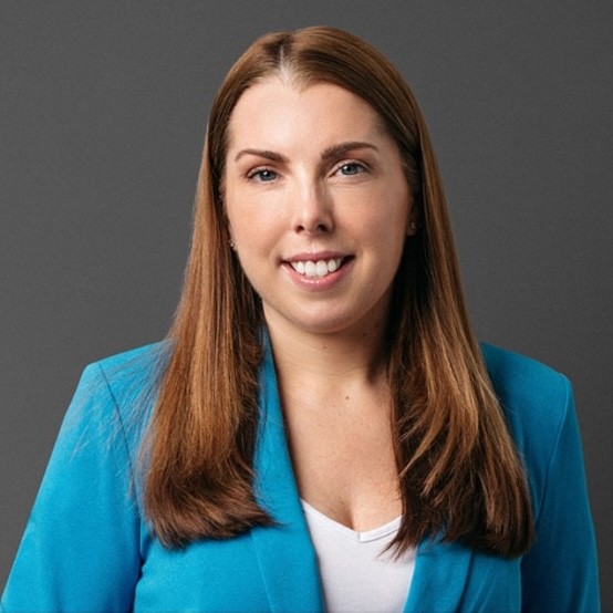 Kristen Gallagher headshot