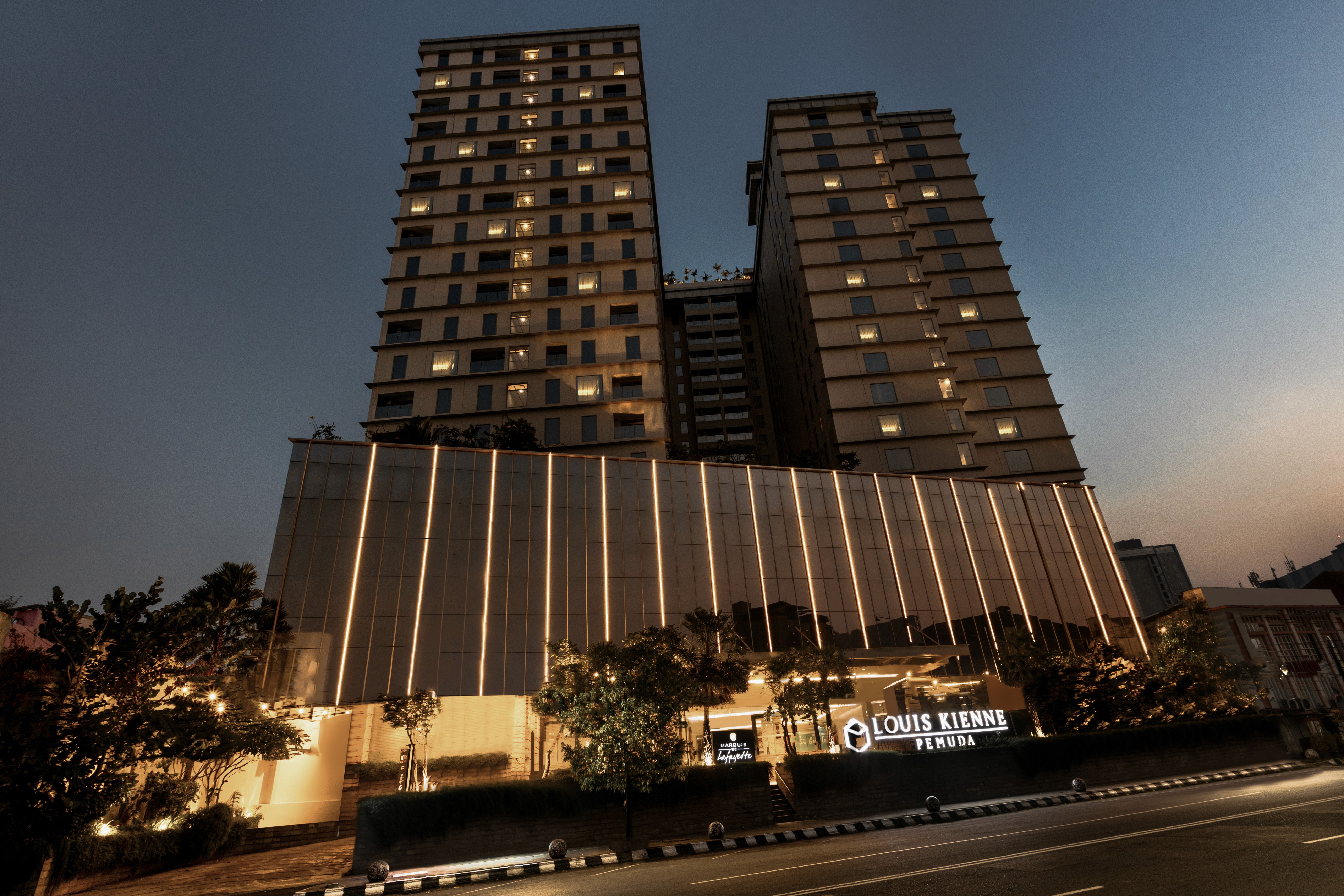 Pollux Apartments Sector