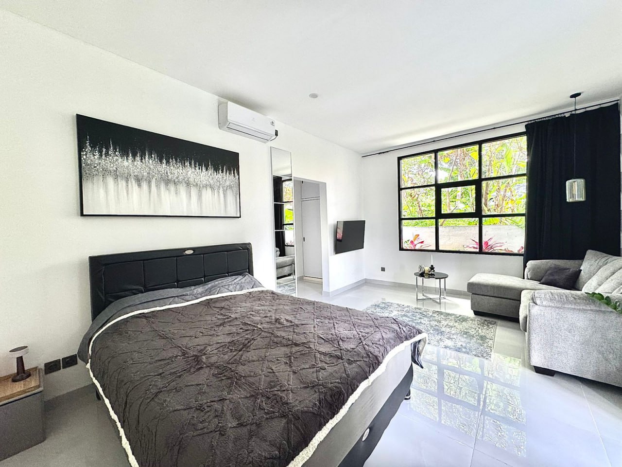 A 2-bedroom villa in Canggu, Tumbak Bayuh, with a rooftop, two terraces, and panoramic rice field views