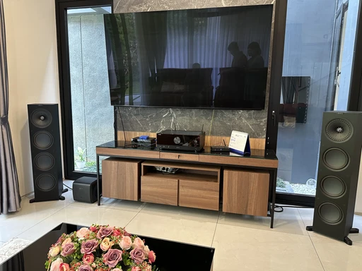 Home Theater H Family Room