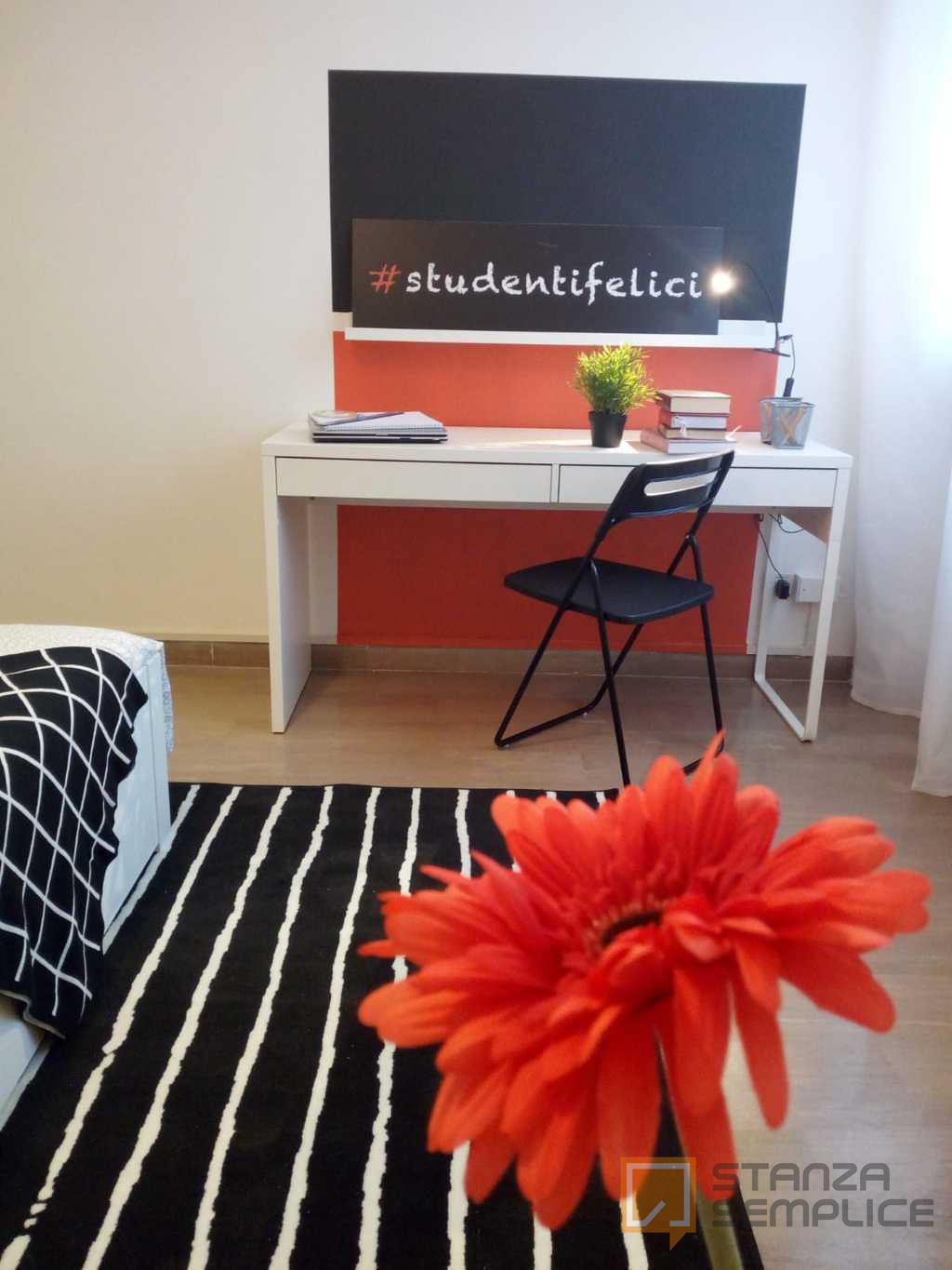 Stanza di 14 mq in Via Rocca D'anfo, Brescia