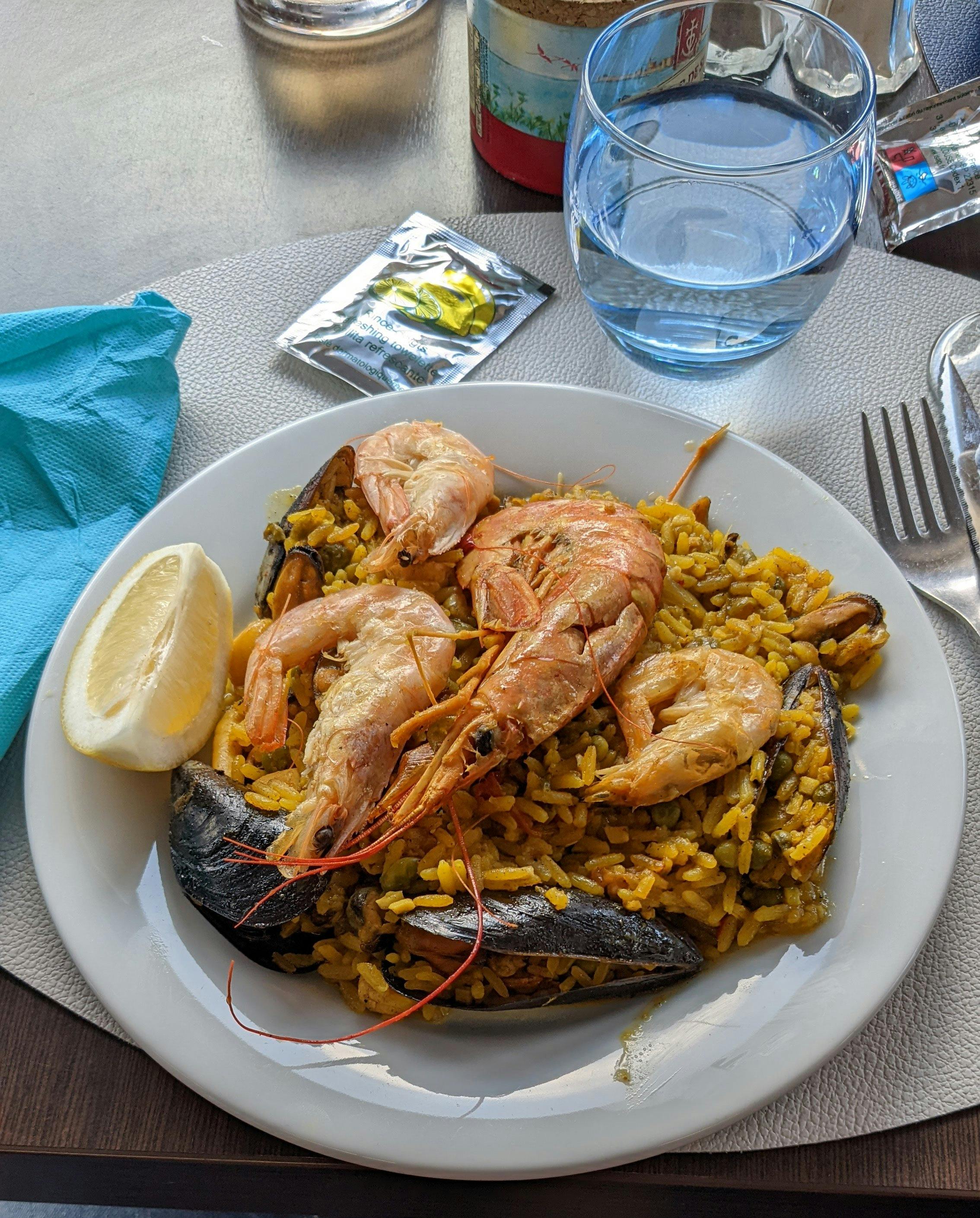 Flamenco, tapas și tradiții care dau ritm vieții de zi cu zi