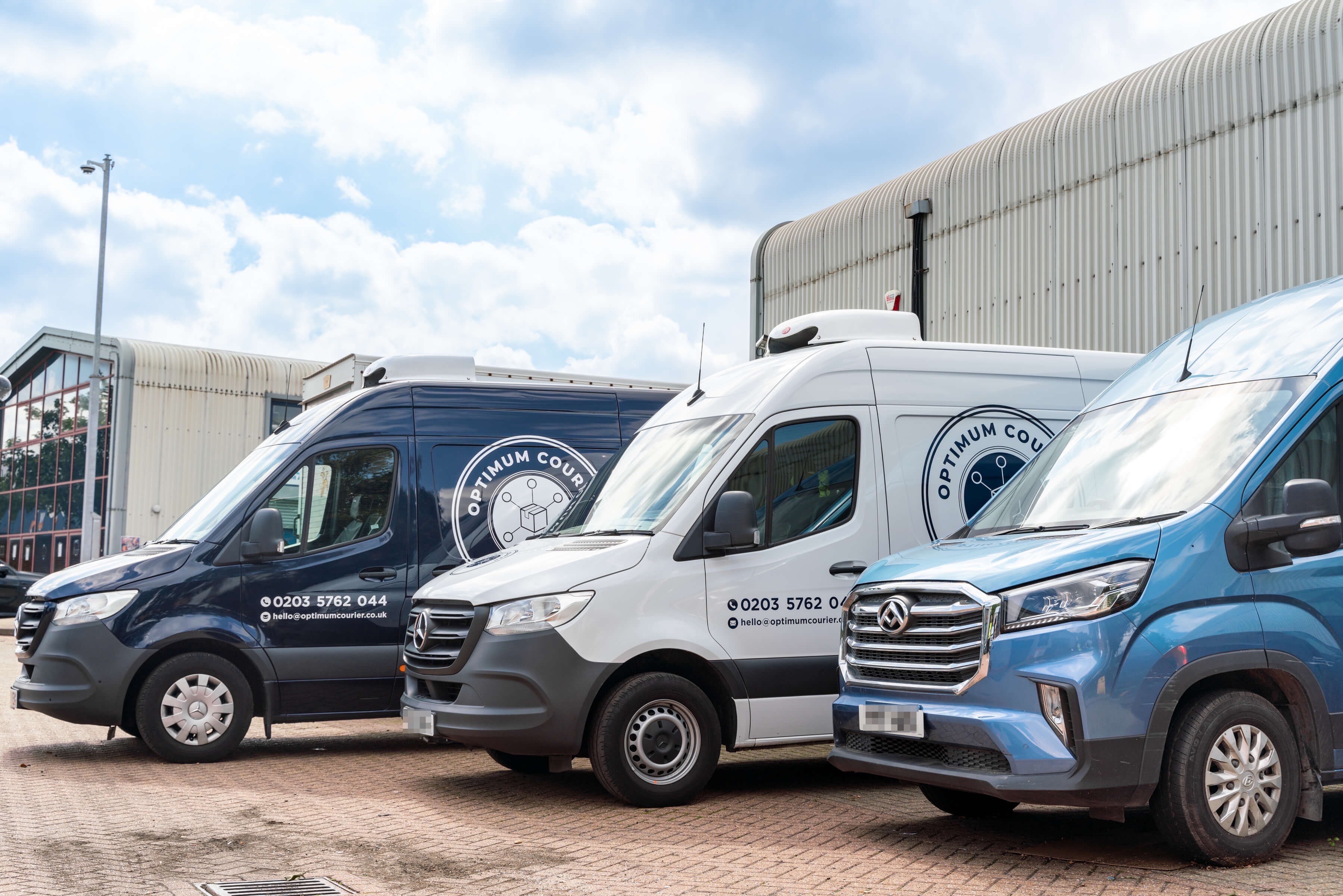 optimum courier van