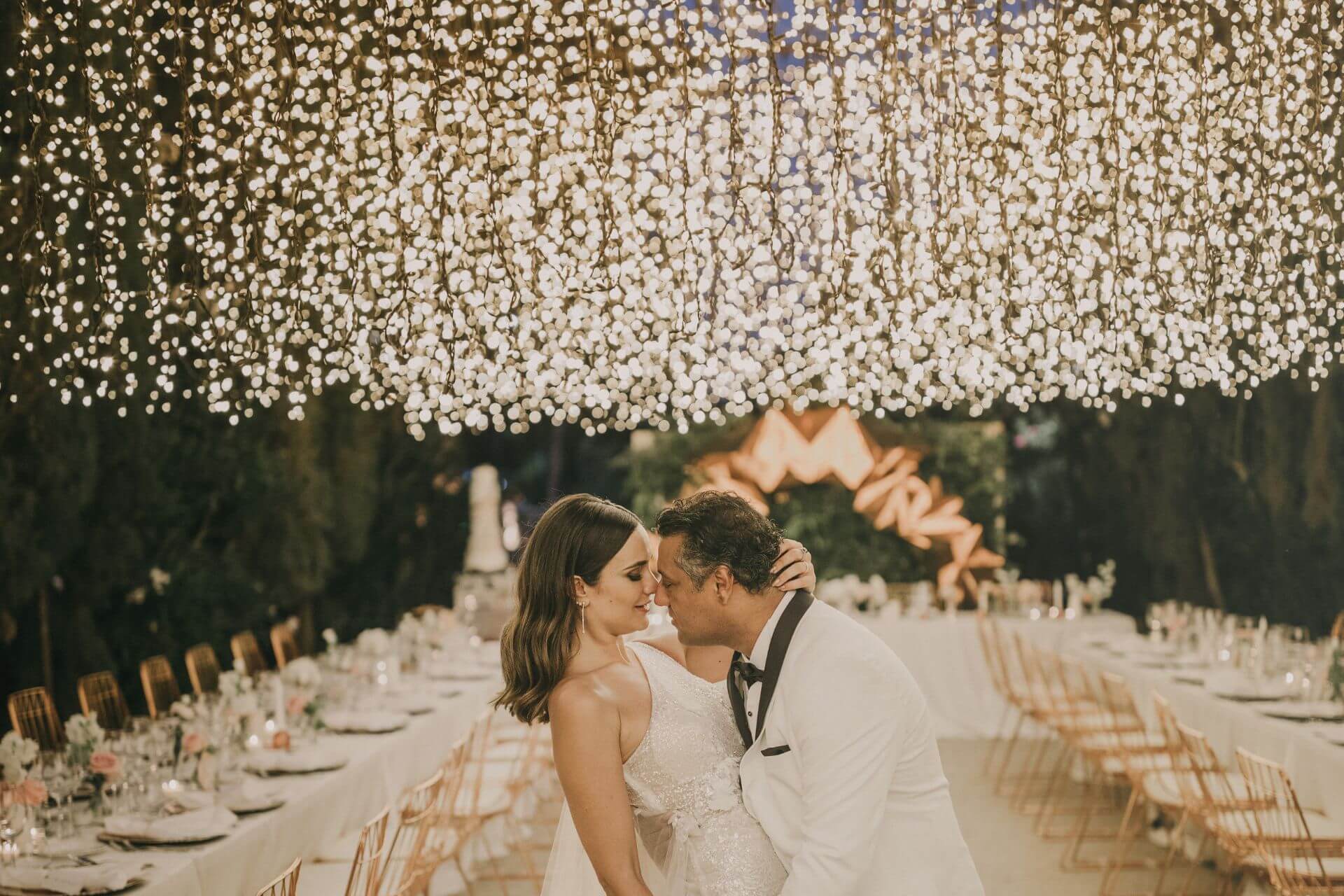Sunnil & Jennifer · ROCK MY WEDDING · iluminación Ledilux