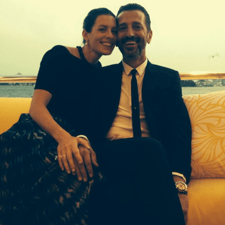 Naomi Tosic, happy customer sharing his experience