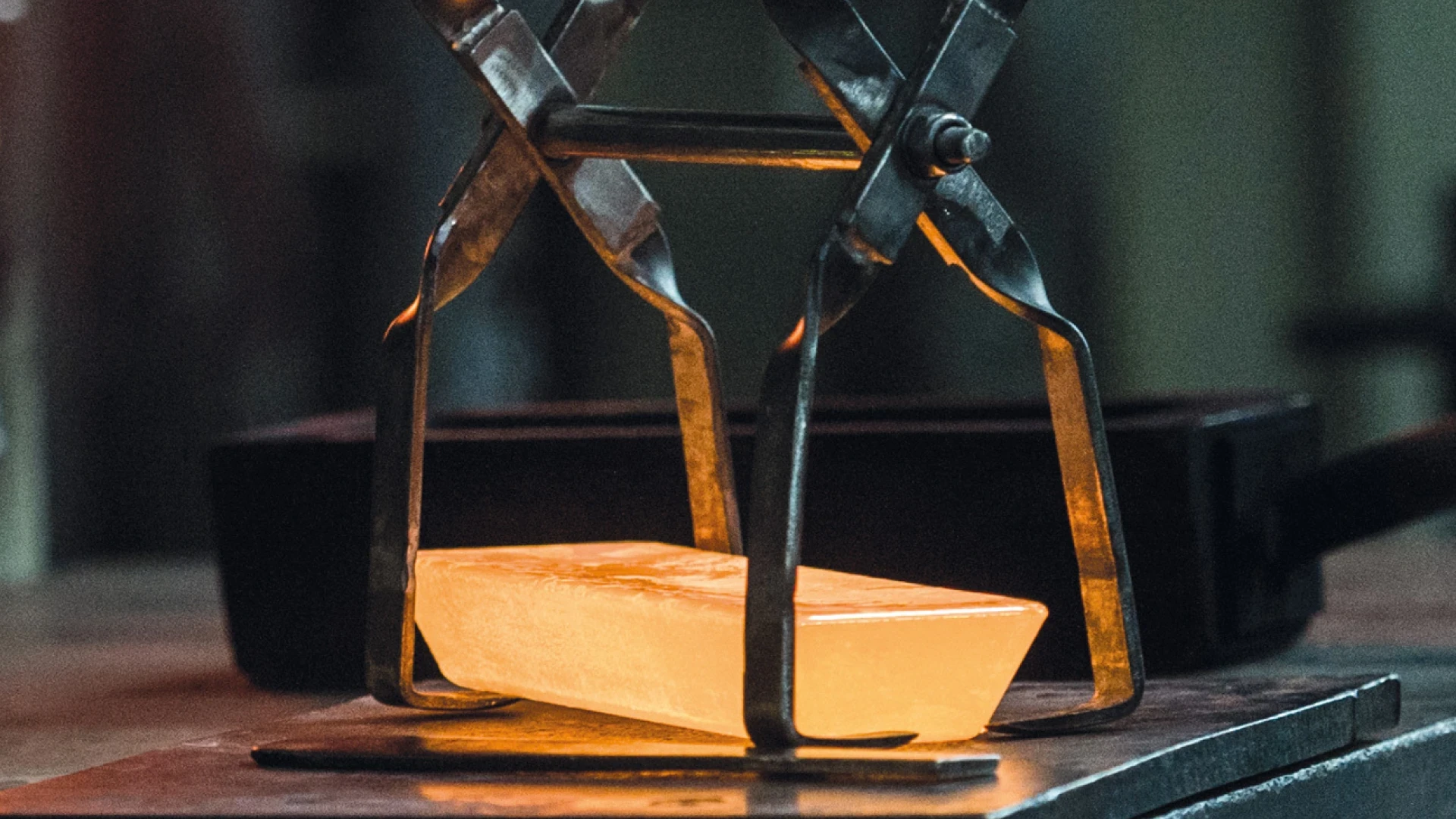 PAMP gold bar production process