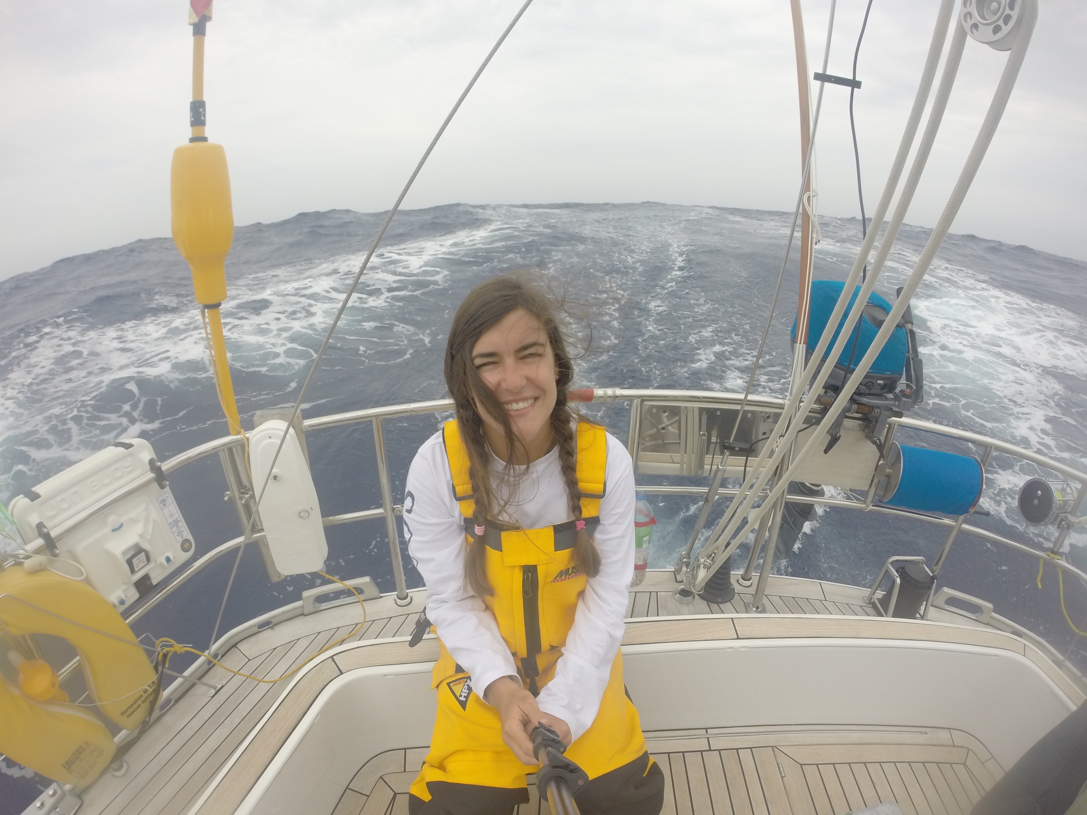 power boat reflection photography