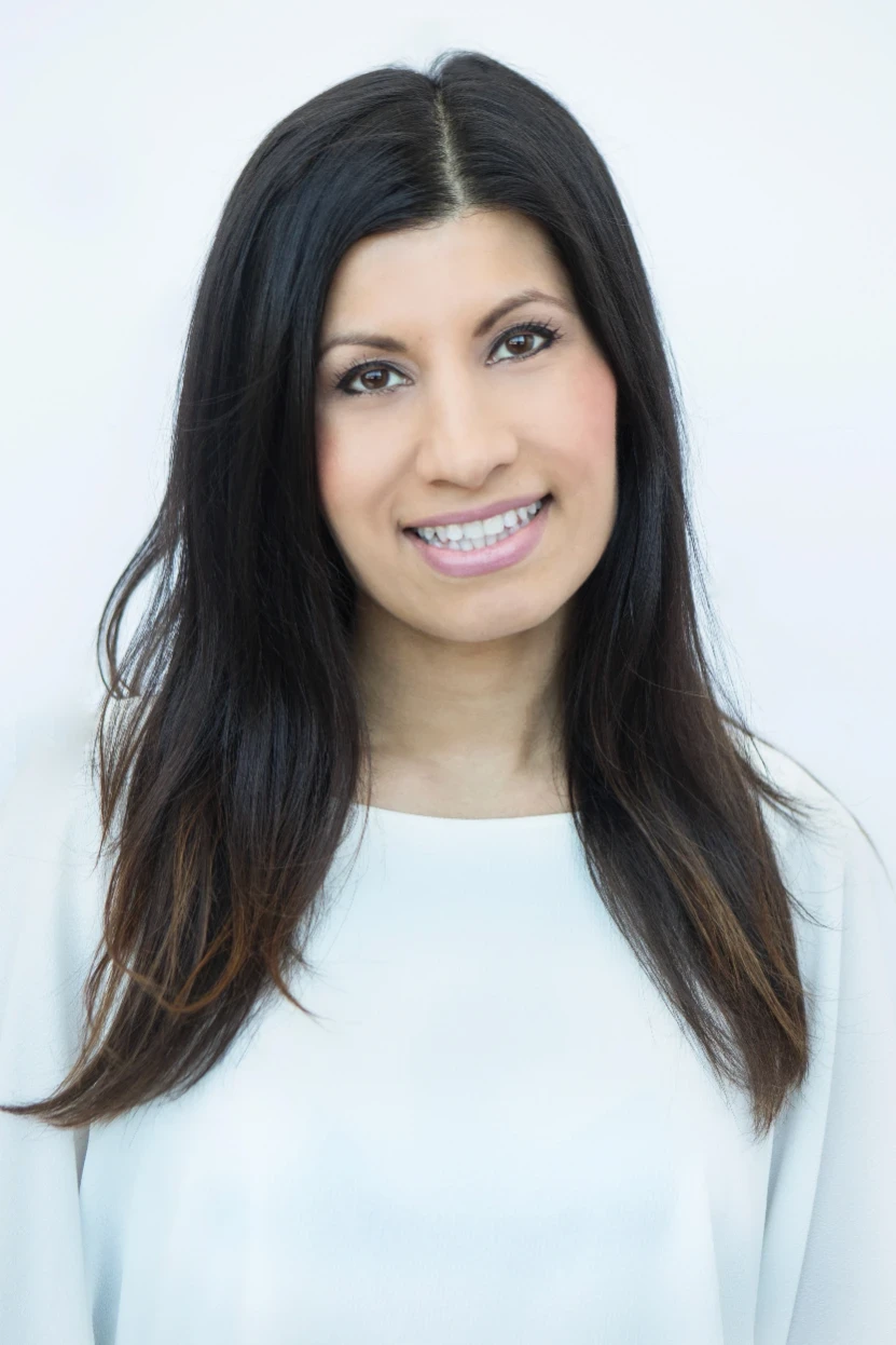 Dr. Monica Raina Periodontist in Toronto | Bloor-Yorkville Periodontics