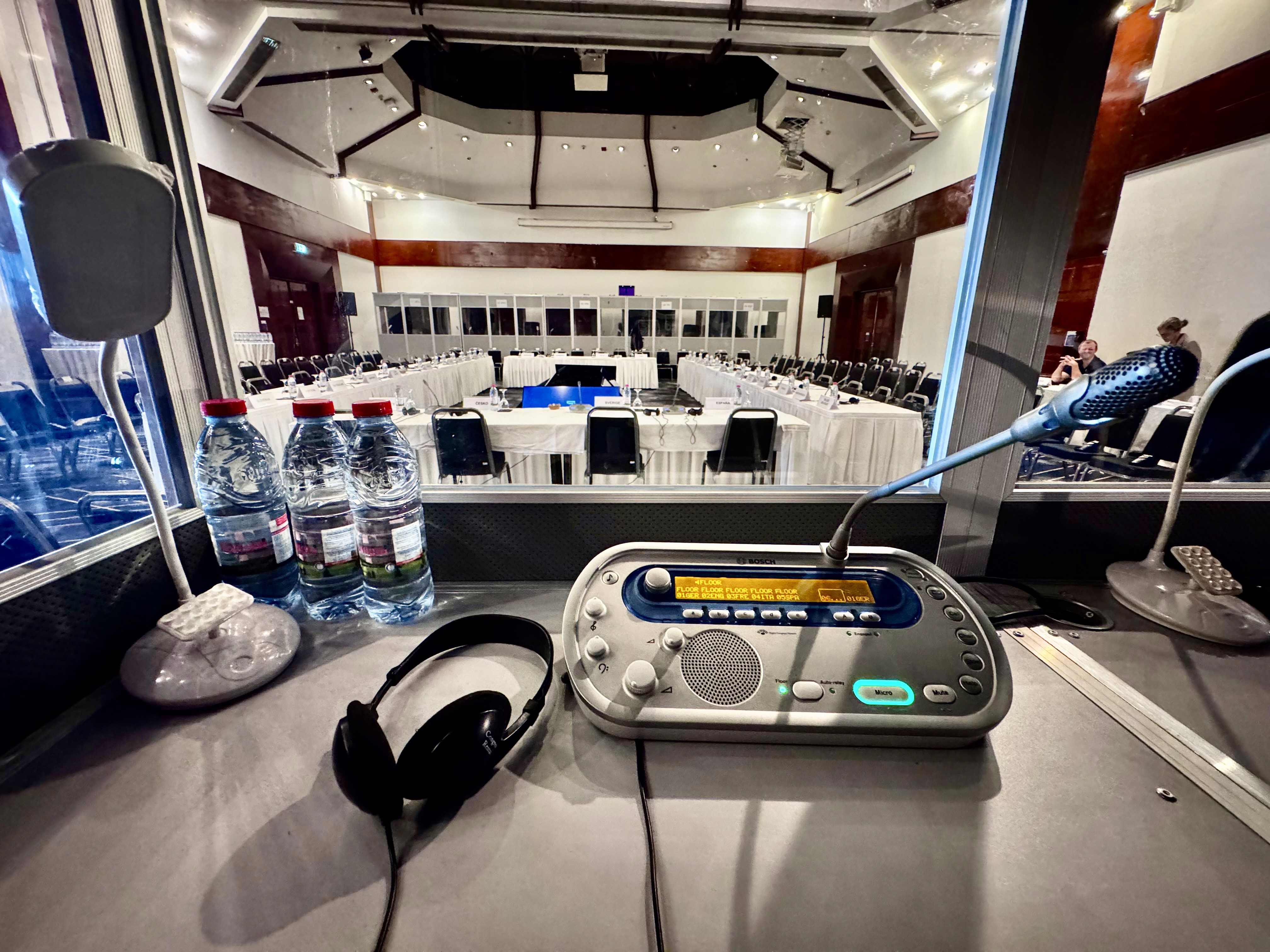 Simultaneous ISO compliant Interpretation Systems