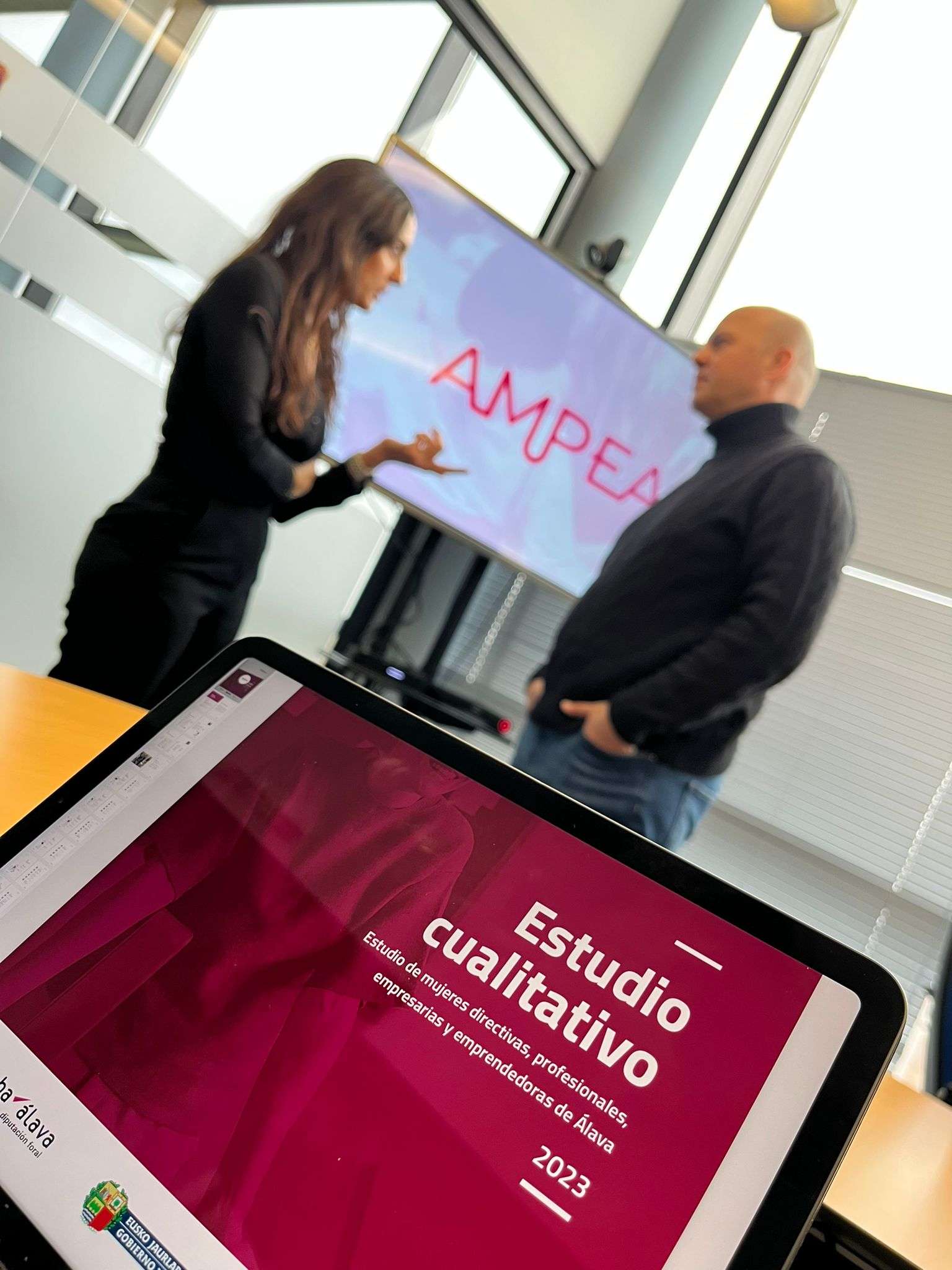 Imagen de difusión del estudio cualitativo de AMPEA publicado en diciembre de 2023