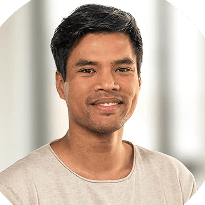 A portrait of Daniel