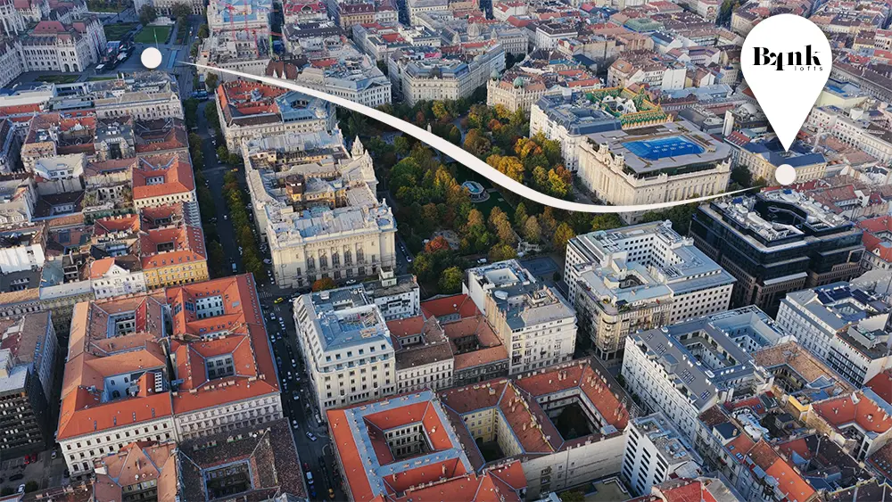 Coach explaining stuff to an athlete