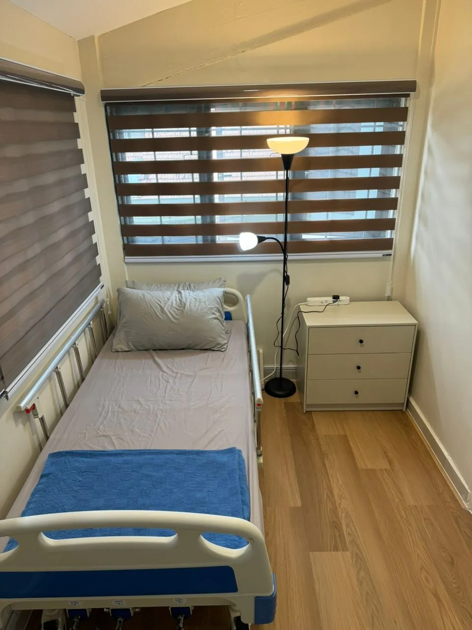 The Elegance suite which is a 1-bedded room for seniors in Golden Oaks nursing home located in Petaling Jaya.