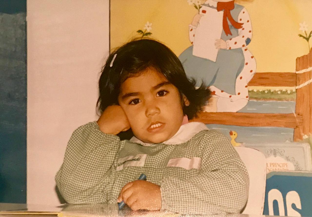 Yo en el nido un poco harta de la sesión de fotos