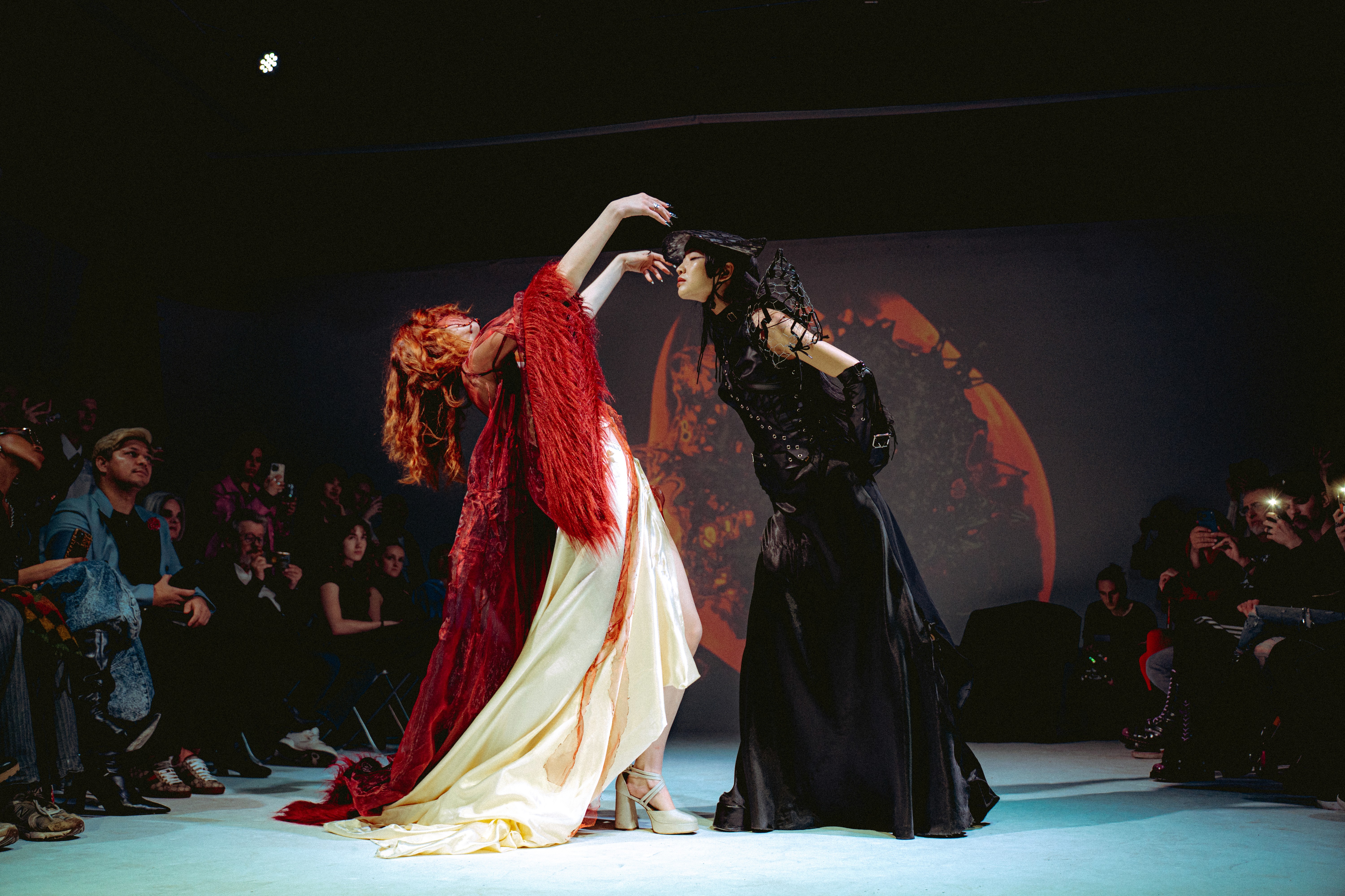 ETERNAL FASHION SHOW BY AIANADI