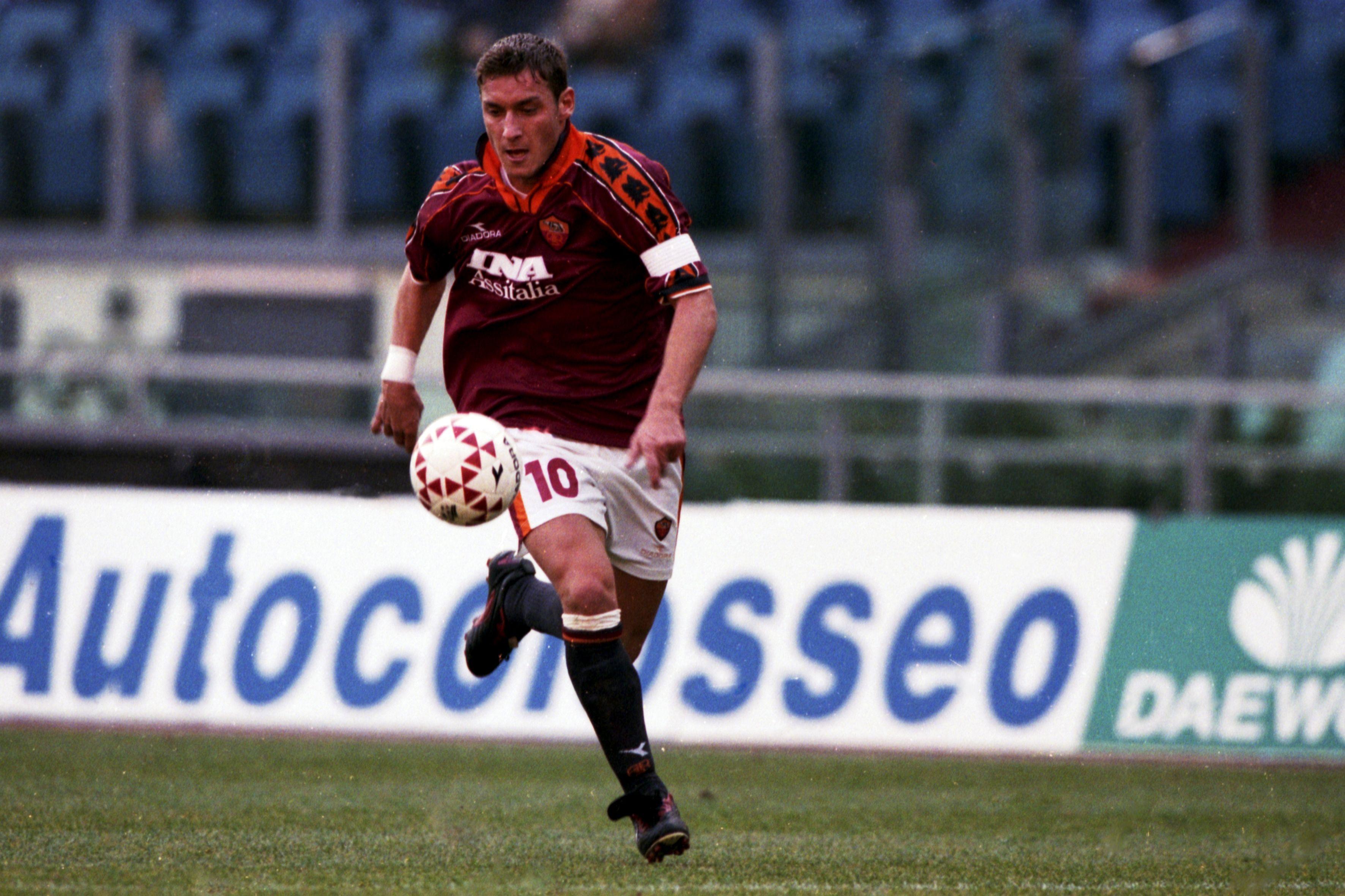 Франческо Тоти става капитан на Рома още през 1998-ма година