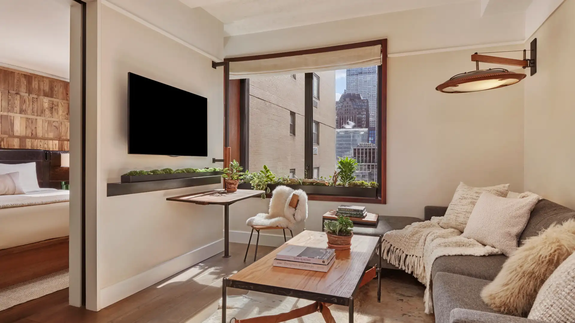 Alcove Jr. Suite